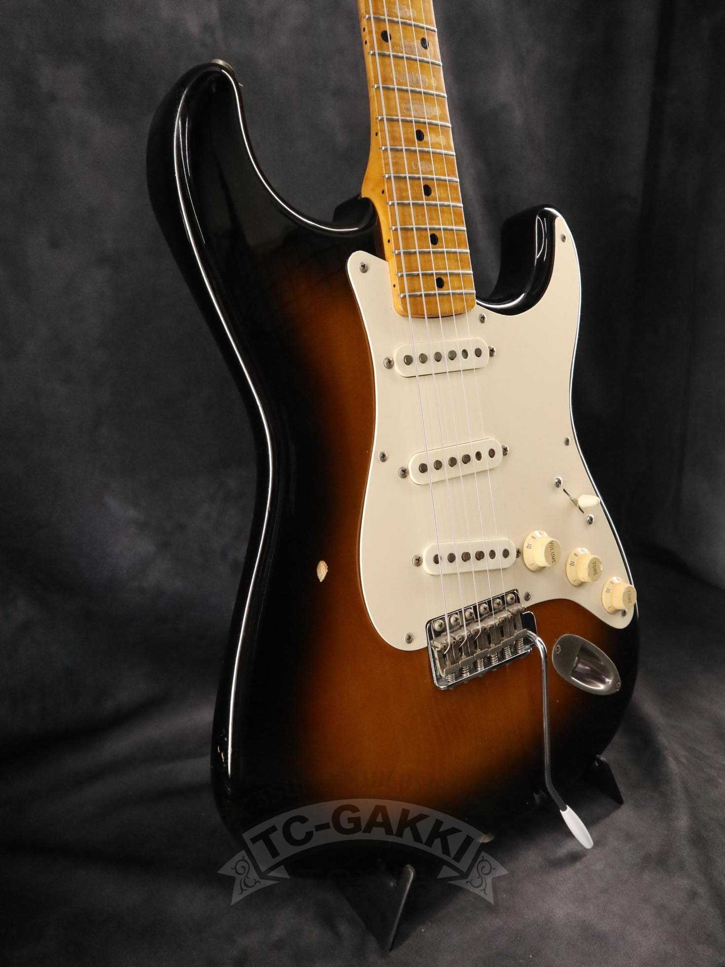 Fender Japan 1984-1987 ST54 EXTRAD - TC楽器 - TCGAKKI