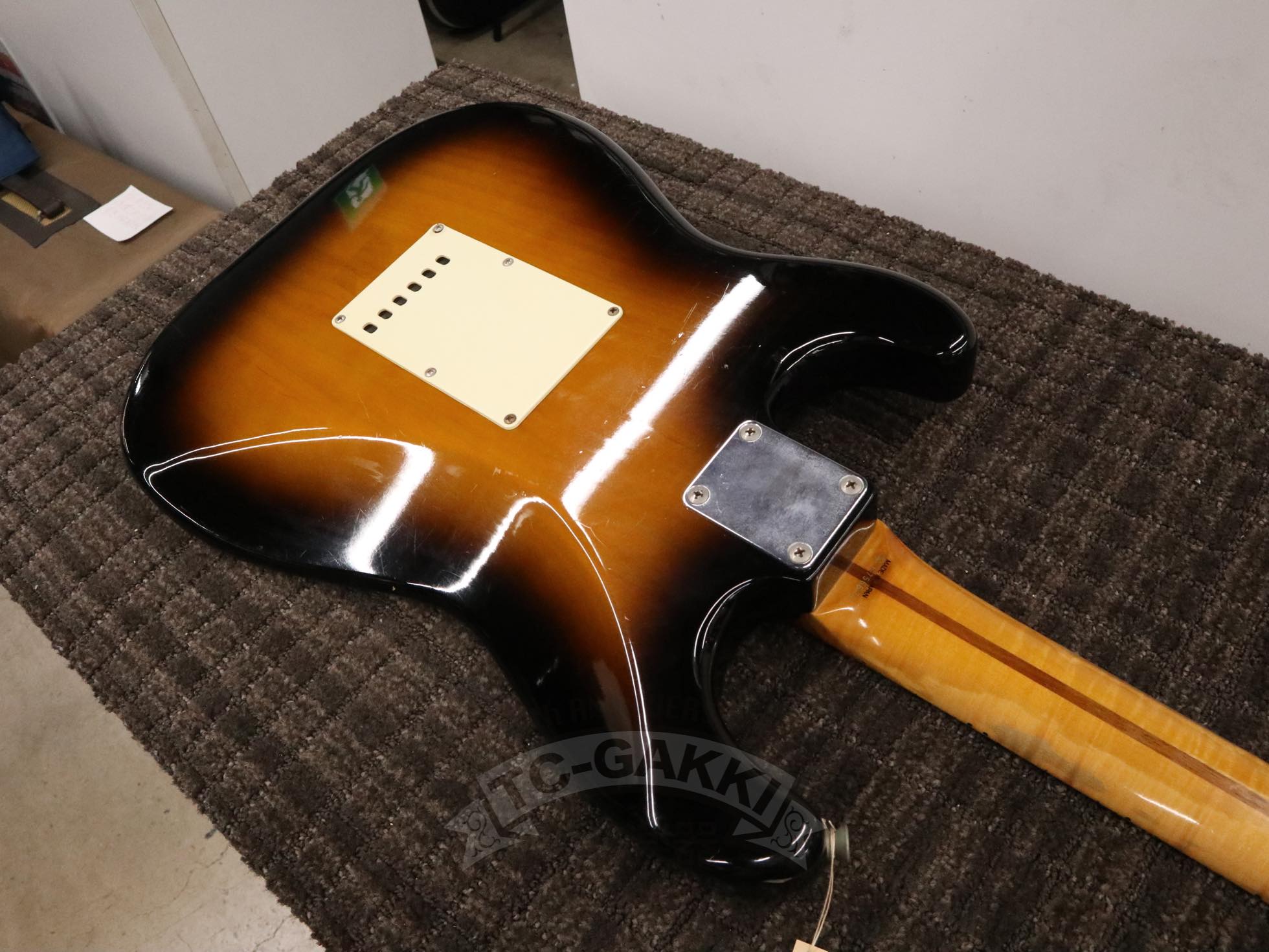 Fender Japan 1984-1987 ST54 EXTRAD - TC楽器 - TCGAKKI
