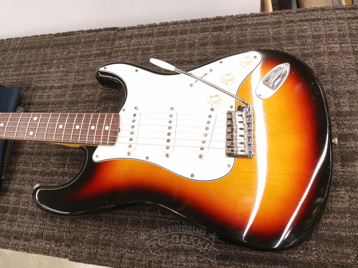 Fender Japan ST62-70US - TC楽器 - TCGAKKI