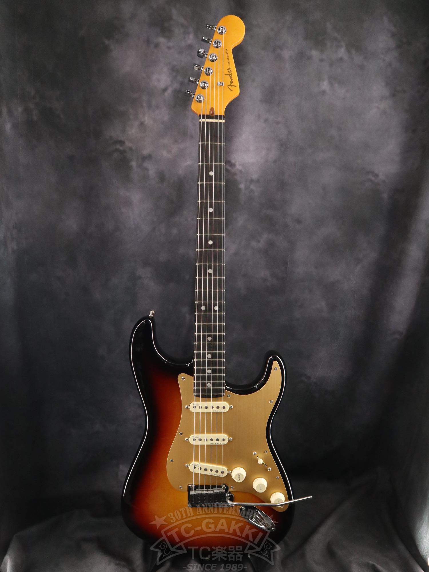 Fender USA American Ultra II Stratocaster - TC楽器 - TCGAKKI
