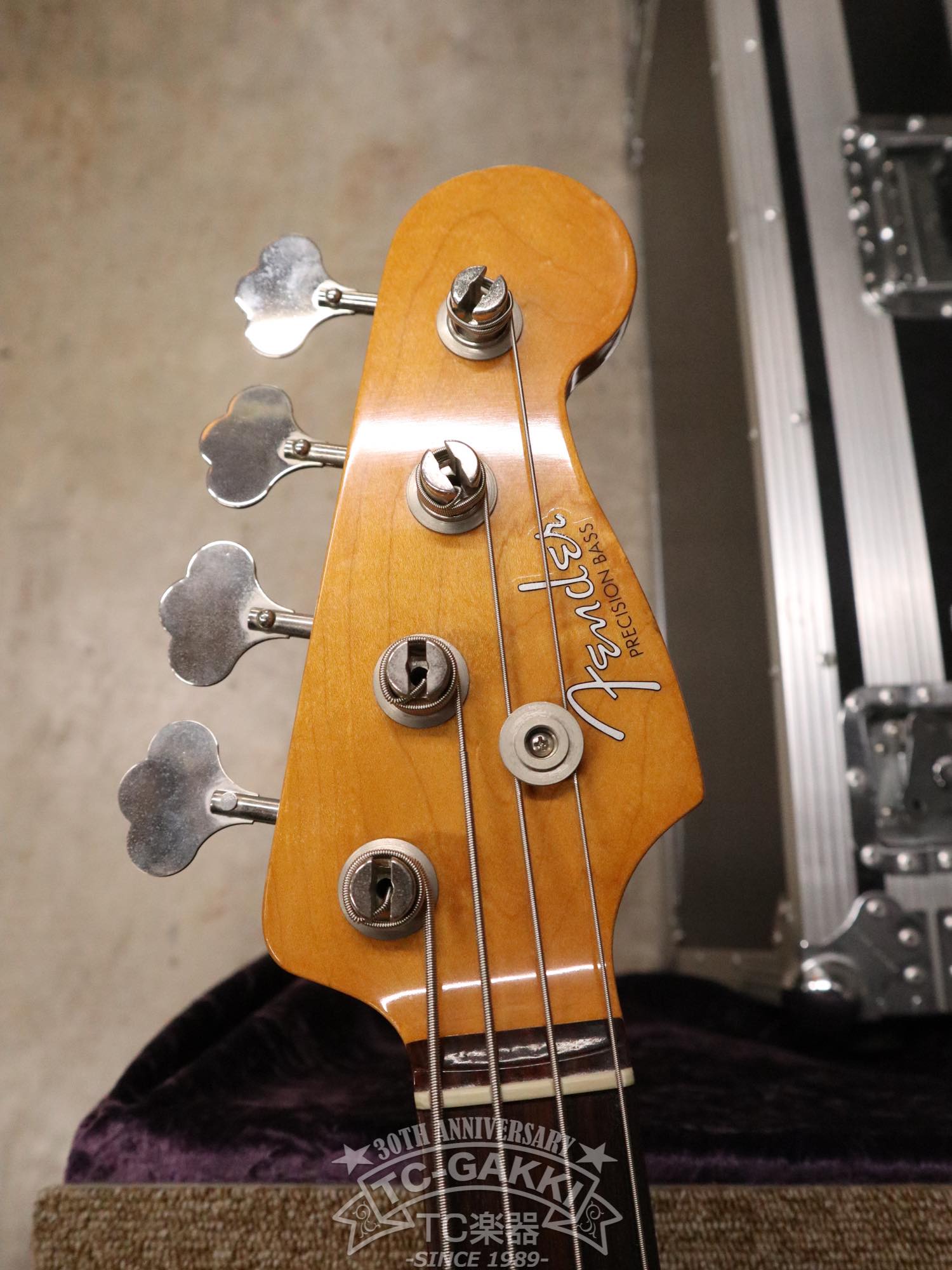 Fender USA American Vintage '62 Precision Bass - TC楽器 - TCGAKKI