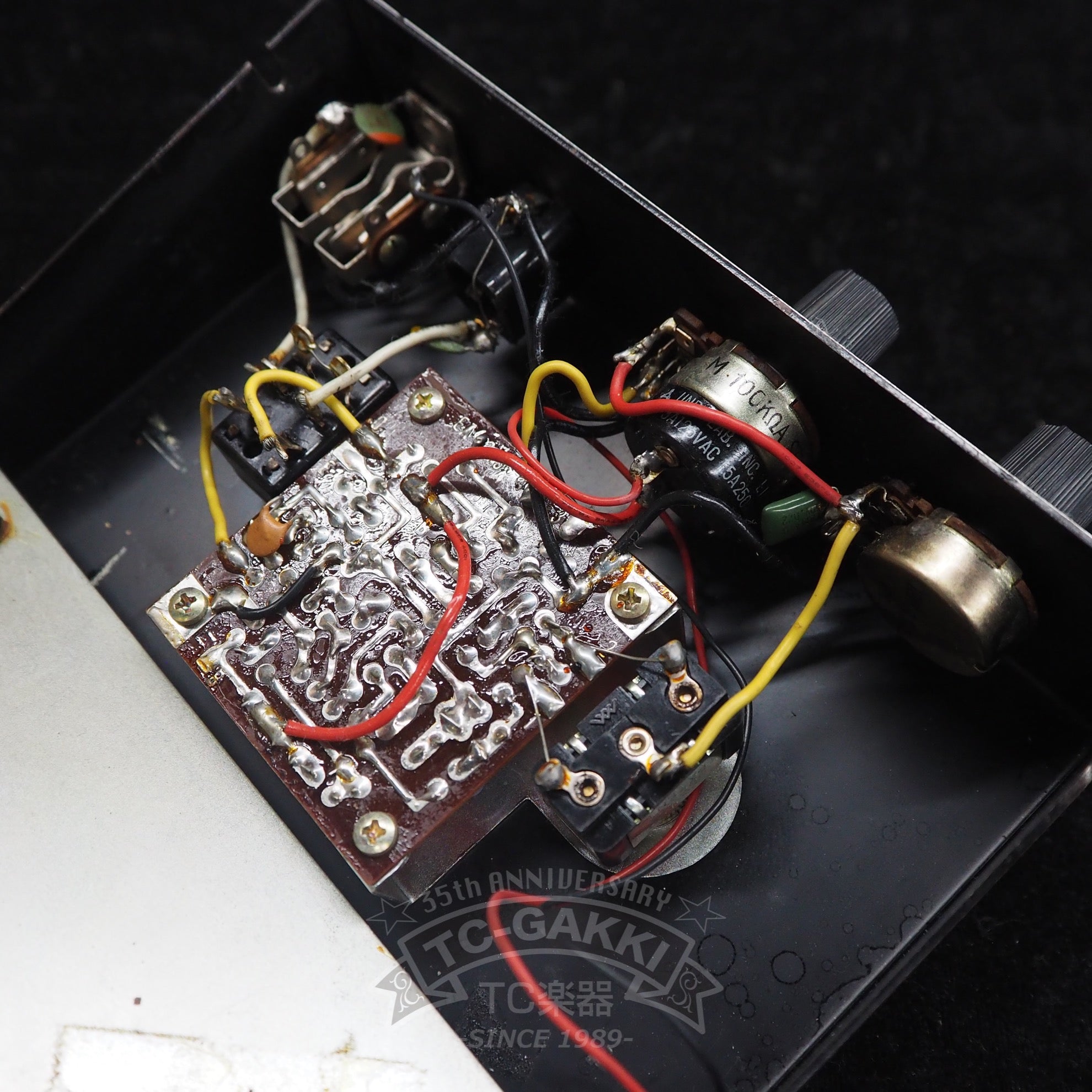 FM - 2 FUZZ MASTER Professional - TC楽器 - TCGAKKI