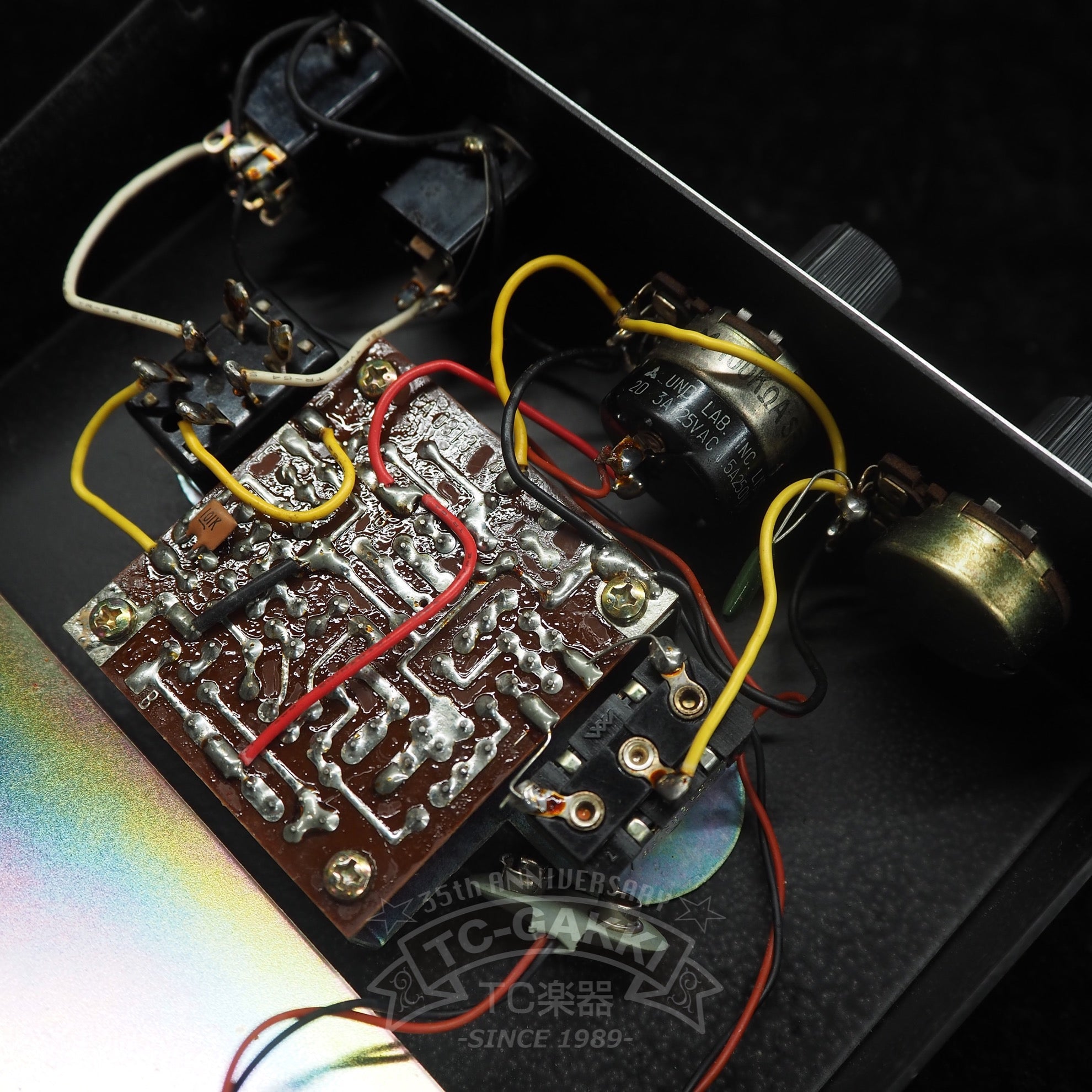 FM - 2 FUZZ MASTER Professional (Dead Stock) - TC楽器 - TCGAKKI