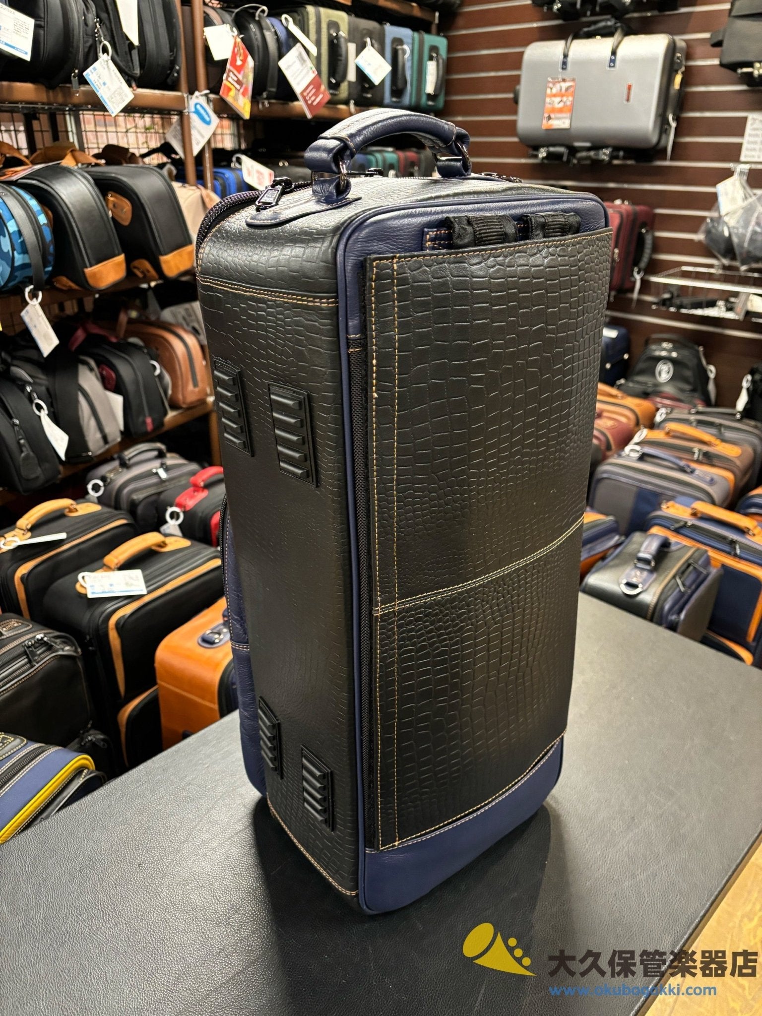 GARD BAGS【トランペット2本用】エリートシリーズ・レザー(4 - ECLK - NB Crocodile) - TC楽器 - TCGAKKI