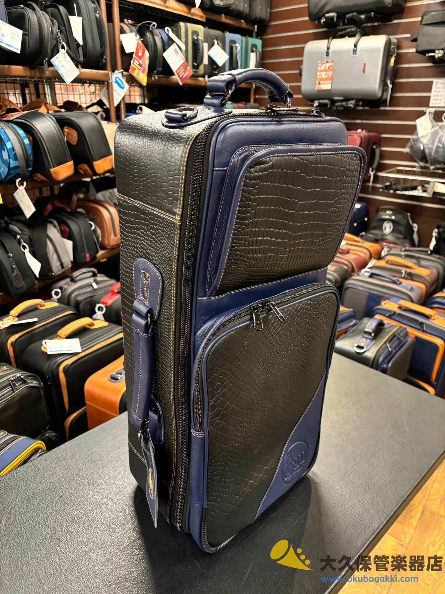 GARD BAGS【トランペット2本用】エリートシリーズ・レザー(4 - ECLK - NB Crocodile) - TC楽器 - TCGAKKI