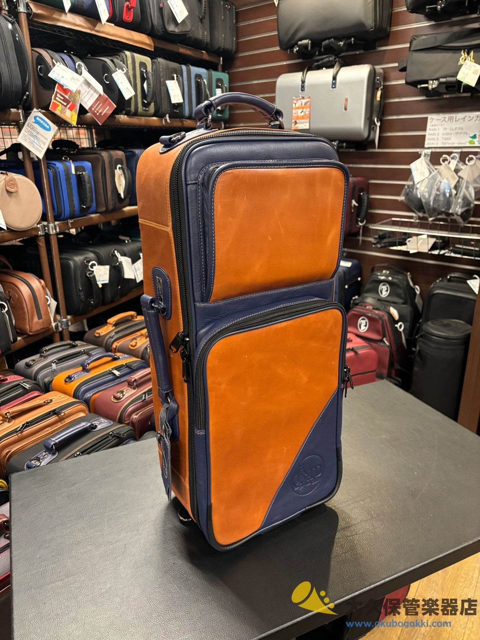 GARD BAGS【トランペット2本用】エリートシリーズ・レザー(4 - ECLV - NB) - TC楽器 - TCGAKKI