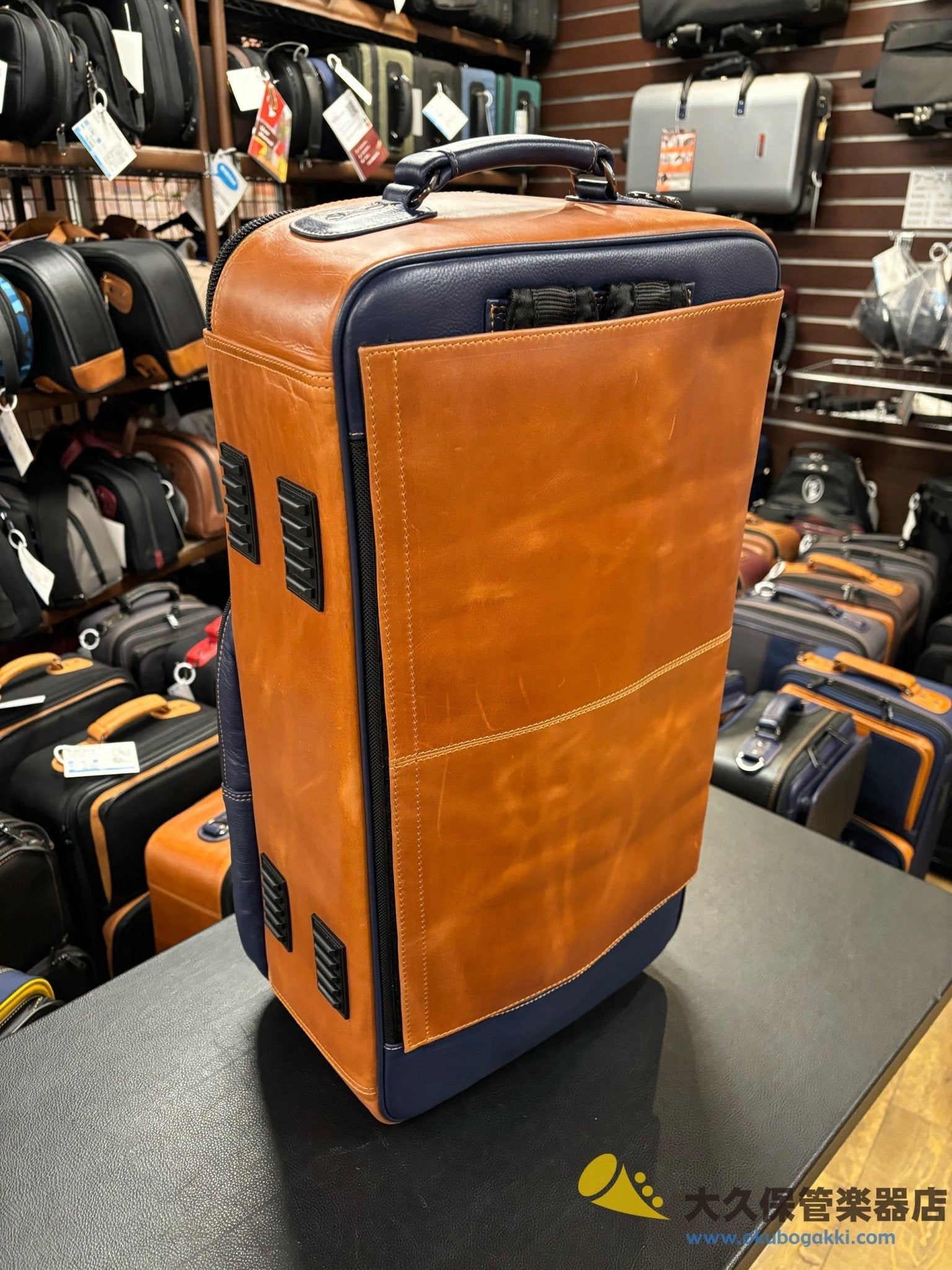 GARD BAGS【トランペット3本用】エリートシリーズ(5 - ECLV - NB) - TC楽器 - TCGAKKI