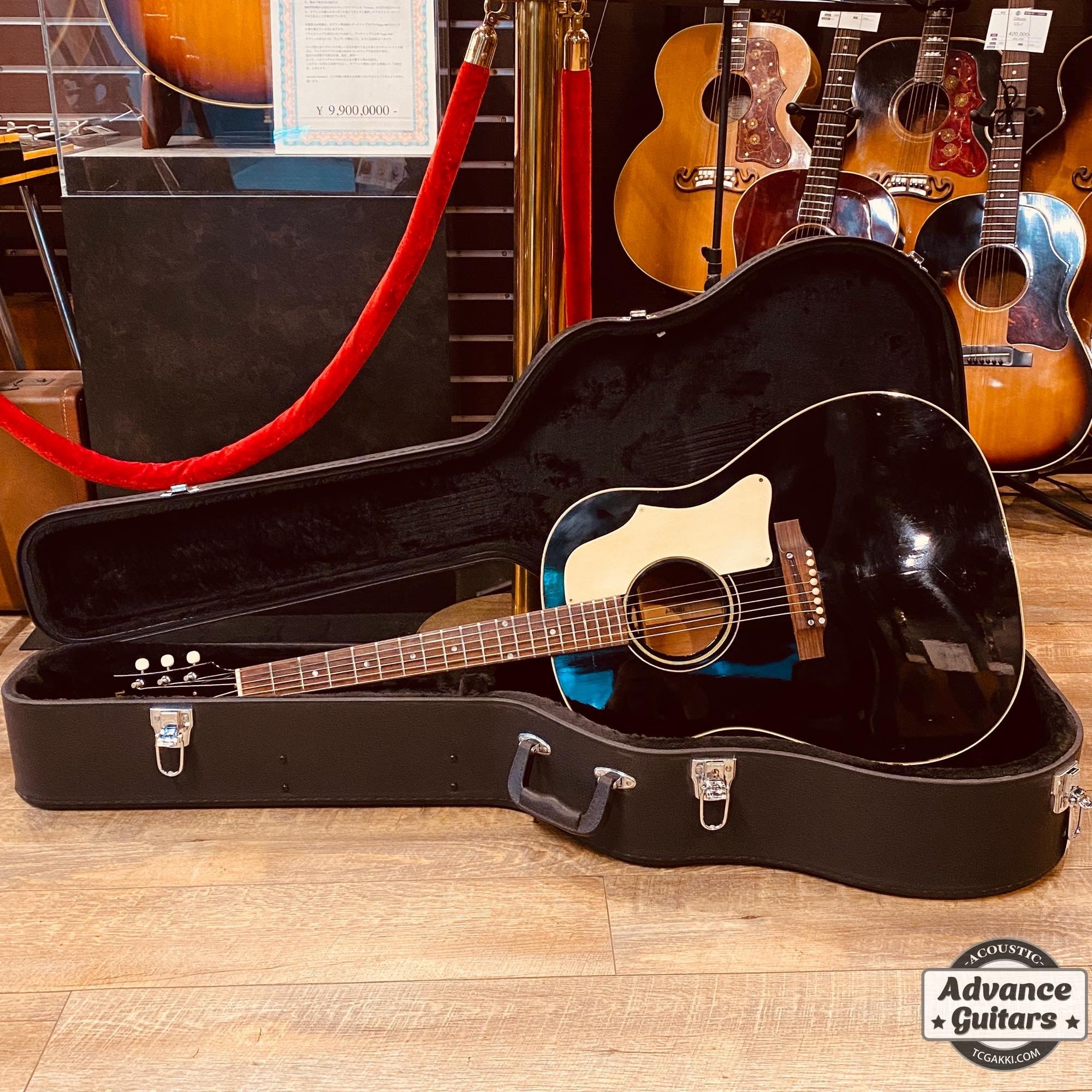 【HOLD】1968年製 J - 45 Ebony Black - TC楽器 - TCGAKKI