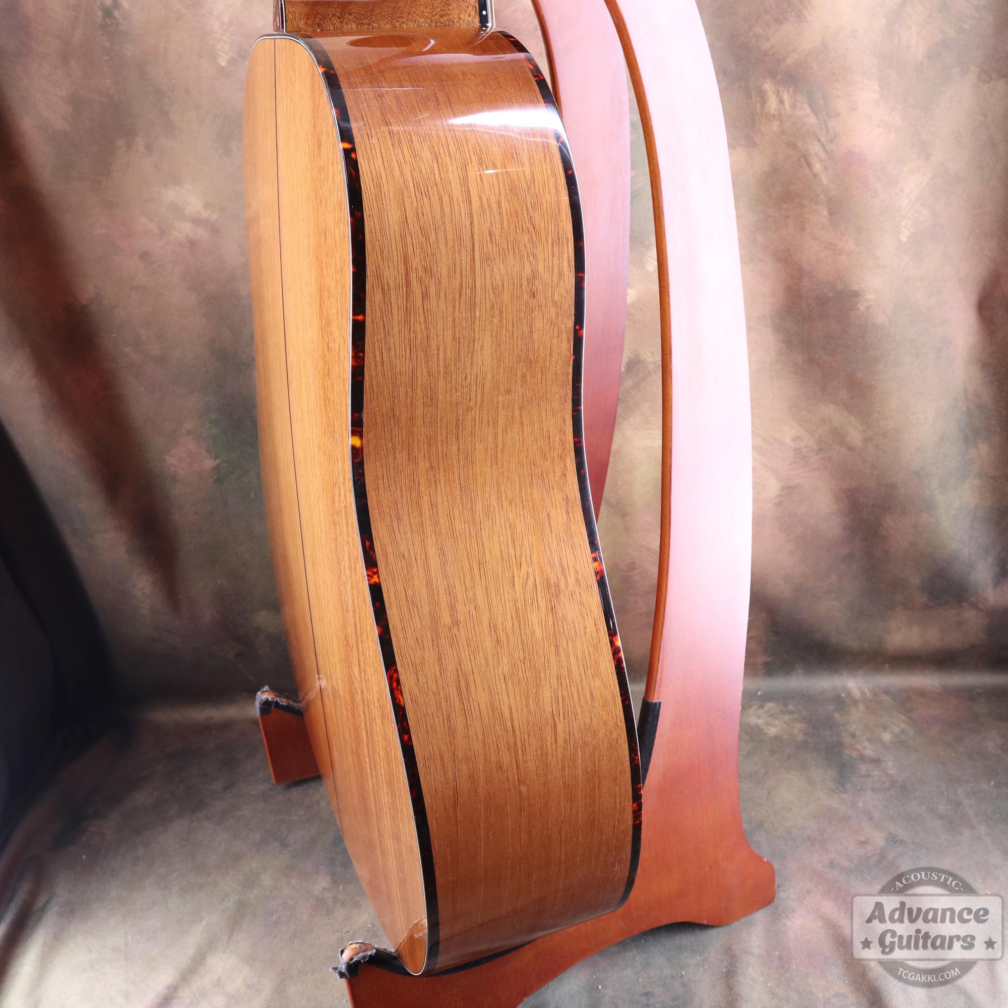 Mahogany Early Slope Shoulder Advance Guitars Signature Model - TC楽器 - TCGAKKI