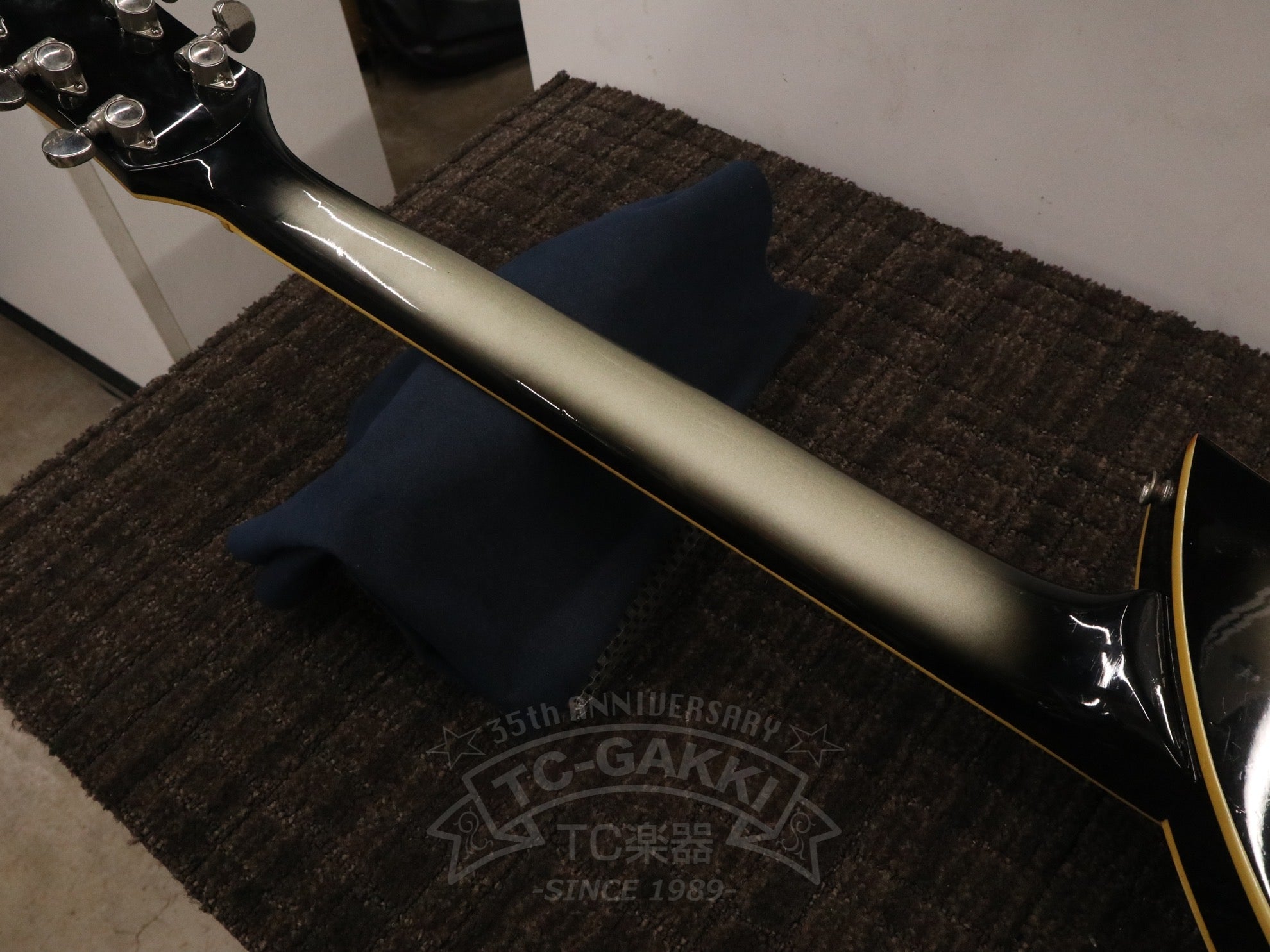 Moon sault Silver Sunburst - TC楽器 - TCGAKKI