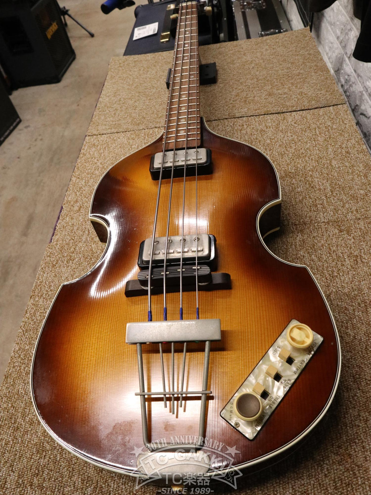 Hofner 2004 500/1 VINTAGE 63
