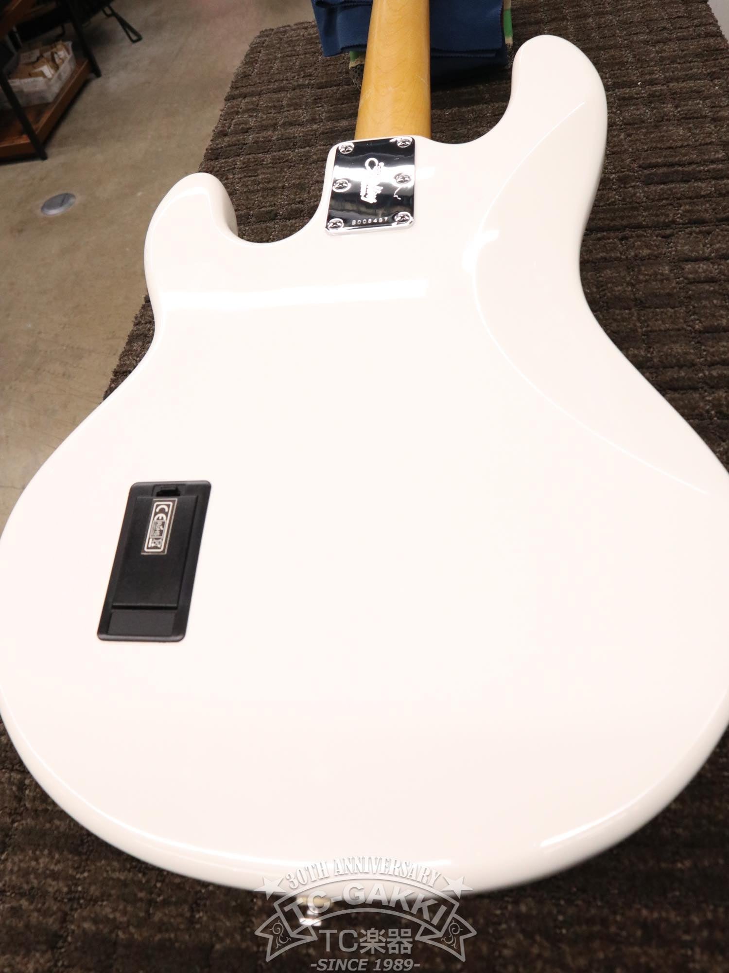 Sterling by MUSIC MAN SUB Ray4