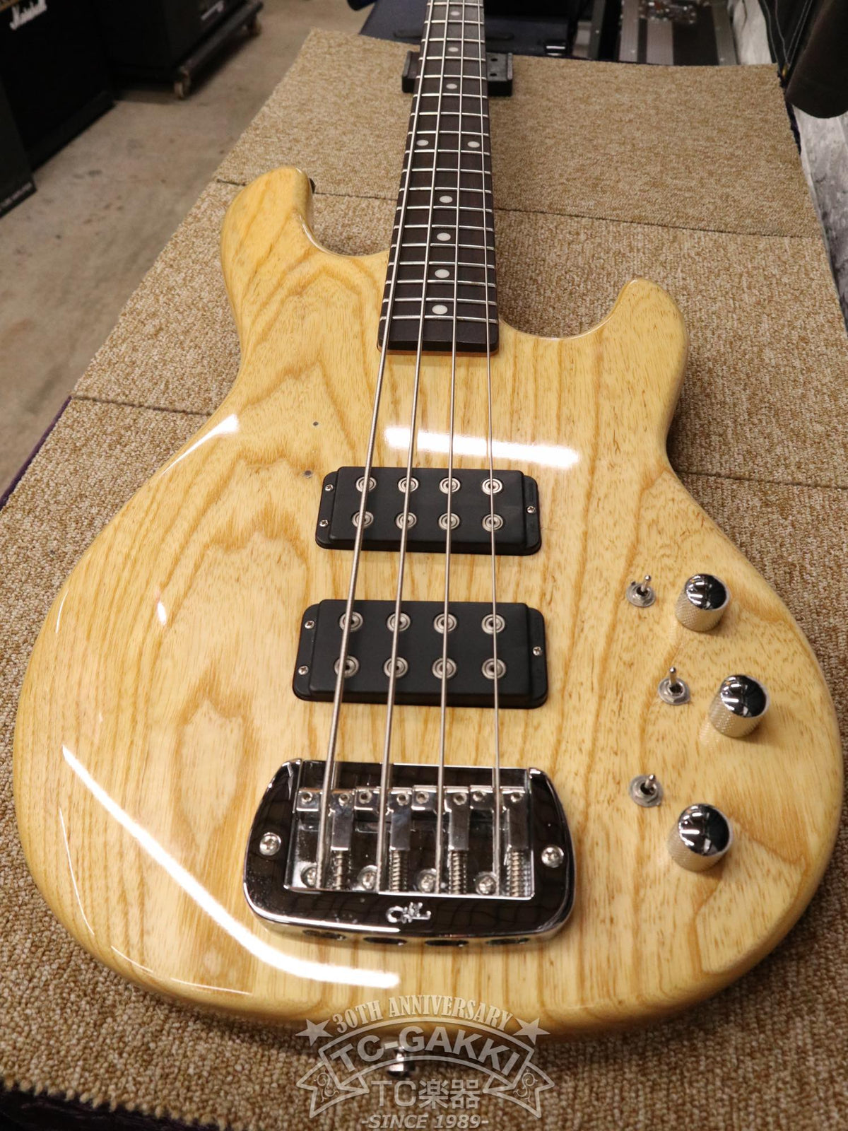 G&L 2011 L-2000 Tribute
