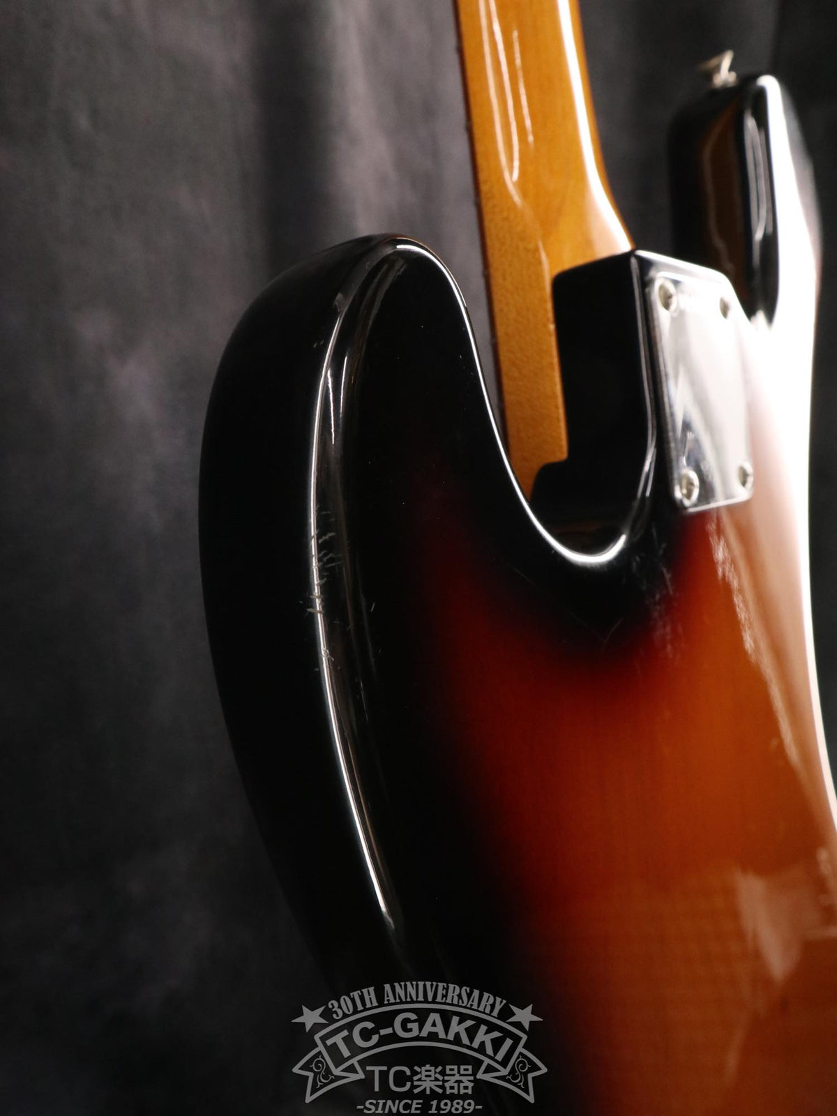 Fender USA 1996 American Vintage 62 Jazz Bass stack 50th Anniversary