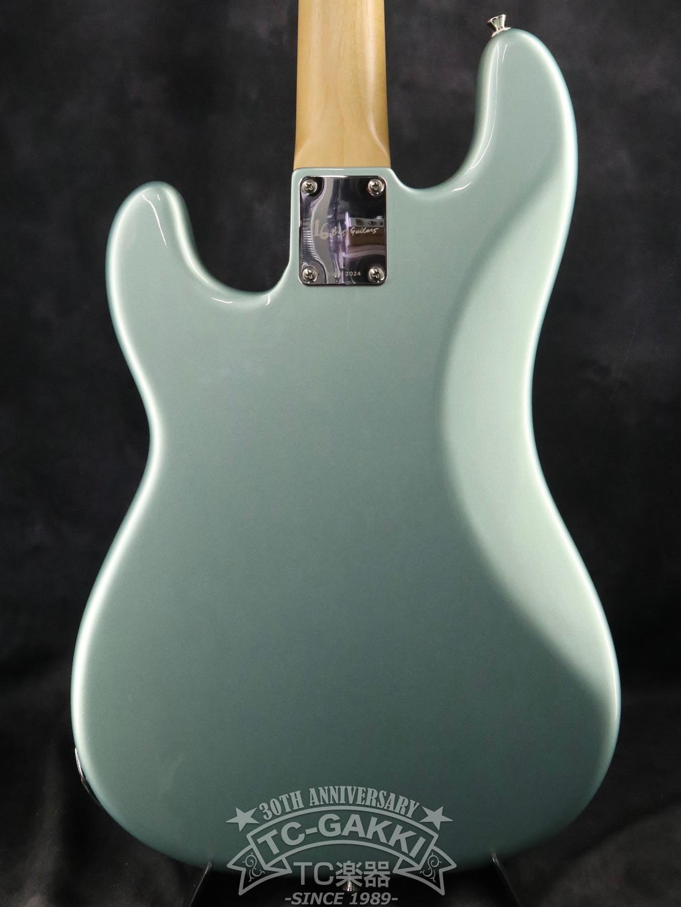 16 Bass Guitars JIMINY JB Comtemporary Model