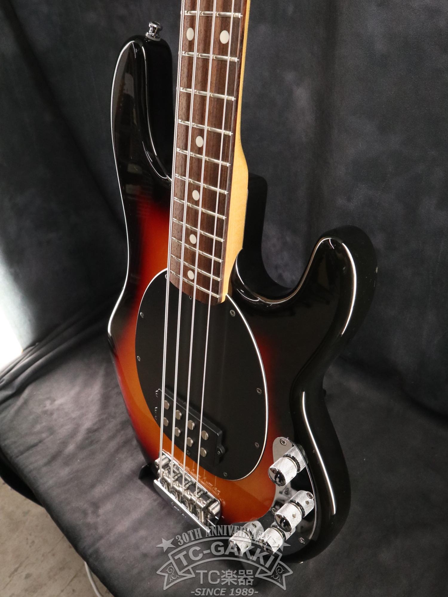 MUSIC MAN 2000s StingRay EX