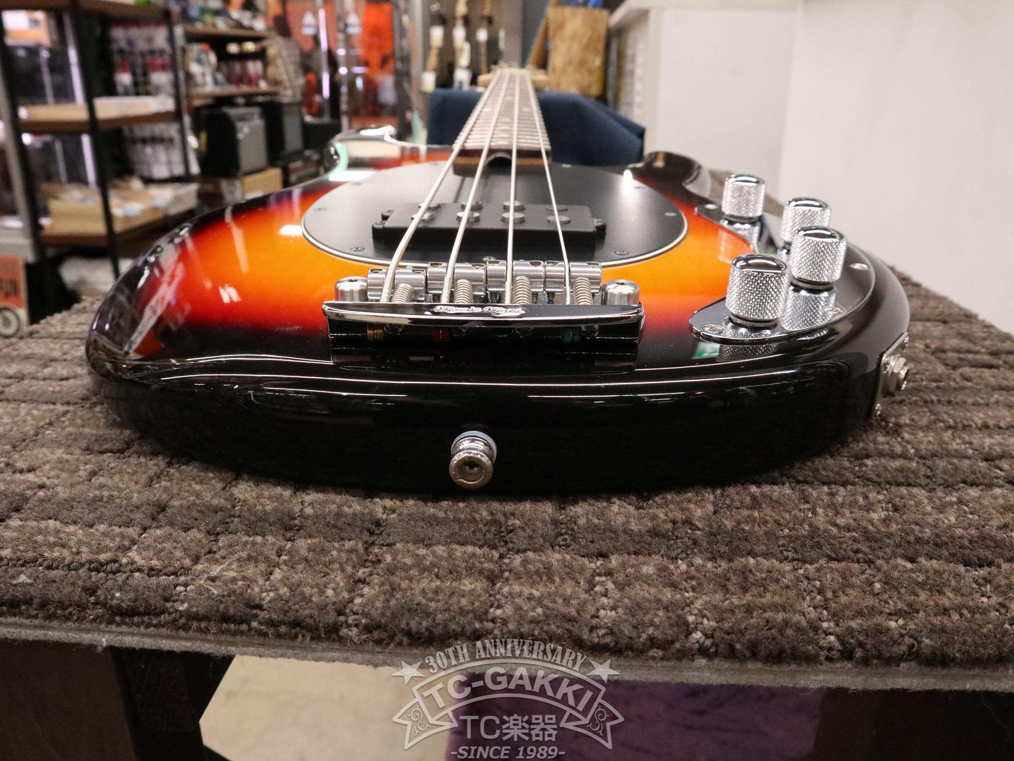MUSIC MAN 2000s StingRay EX