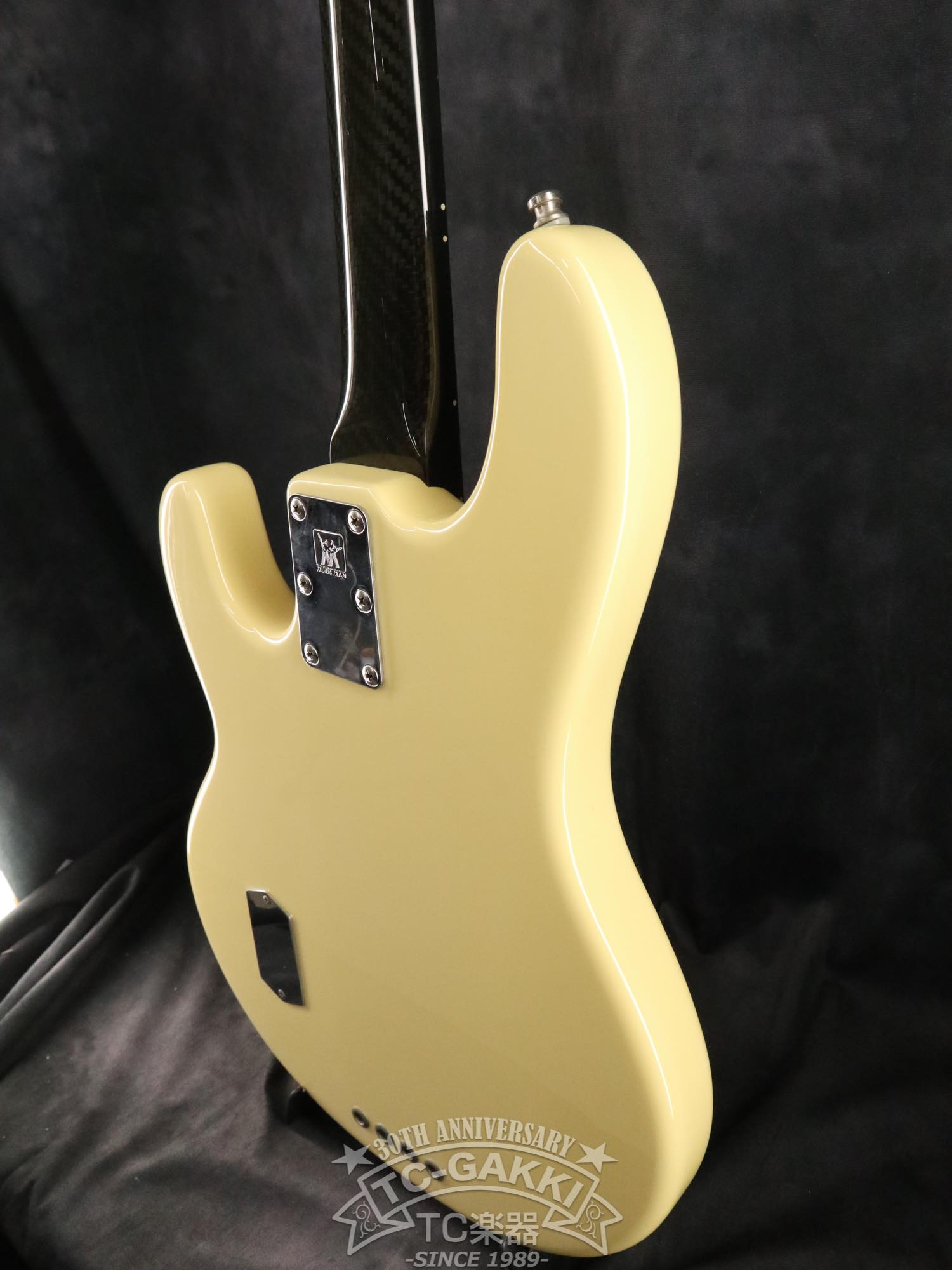 MUSIC MAN StingRay NAMM 100TH ANNIVERSARY LTD EDITIONAnniversary Status Graphite Neck /Classic StingRay 2EQ Body