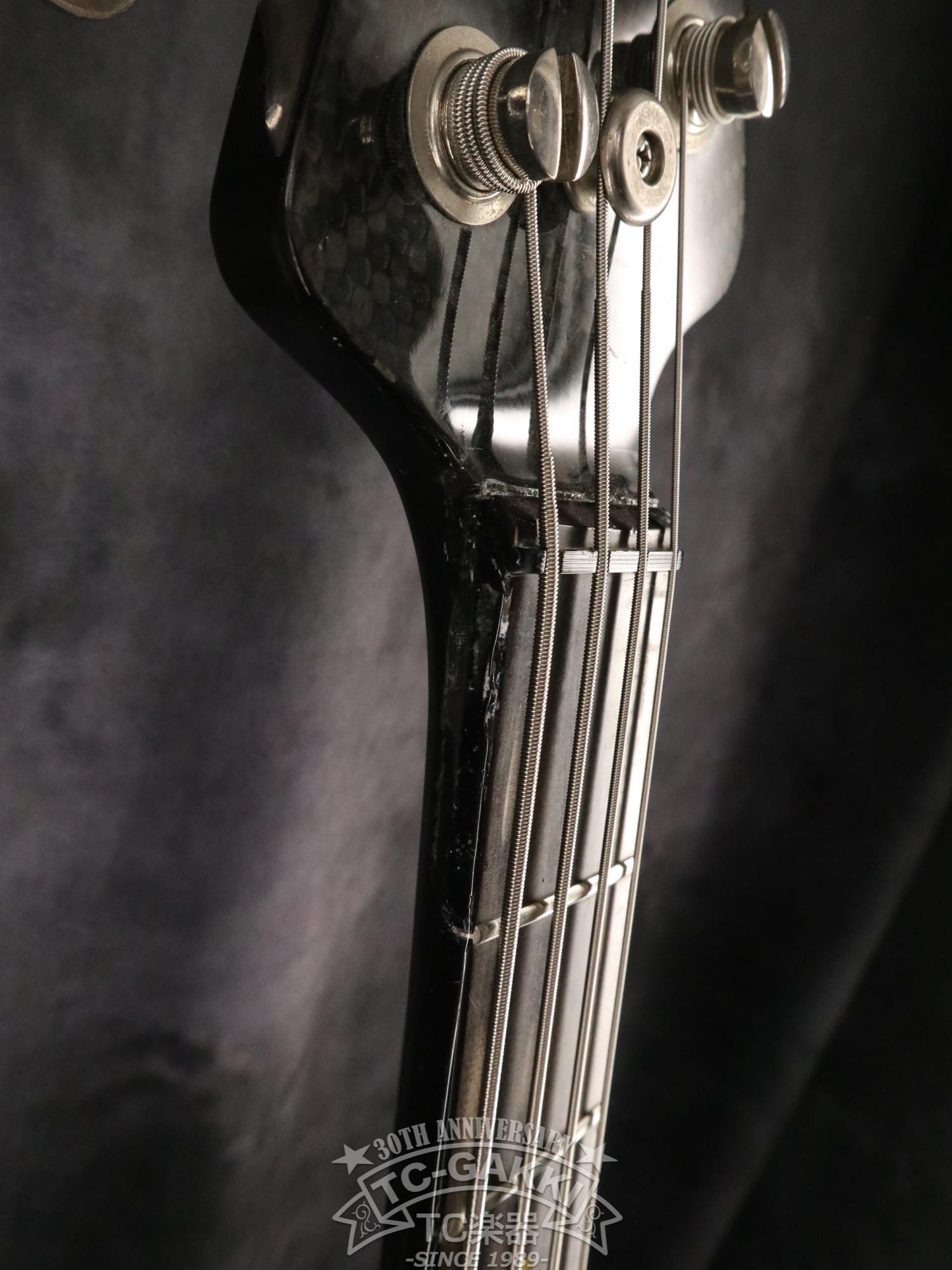MUSIC MAN StingRay NAMM 100TH ANNIVERSARY LTD EDITIONAnniversary Status Graphite Neck /Classic StingRay 2EQ Body