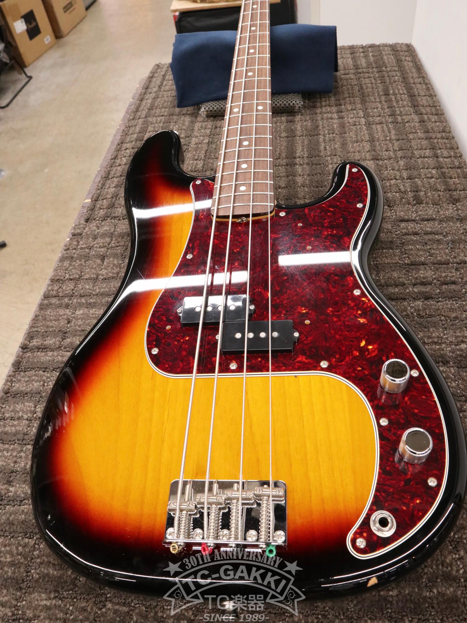 Fender 2024 MIJ HERITAGE 60s Precision Bass
