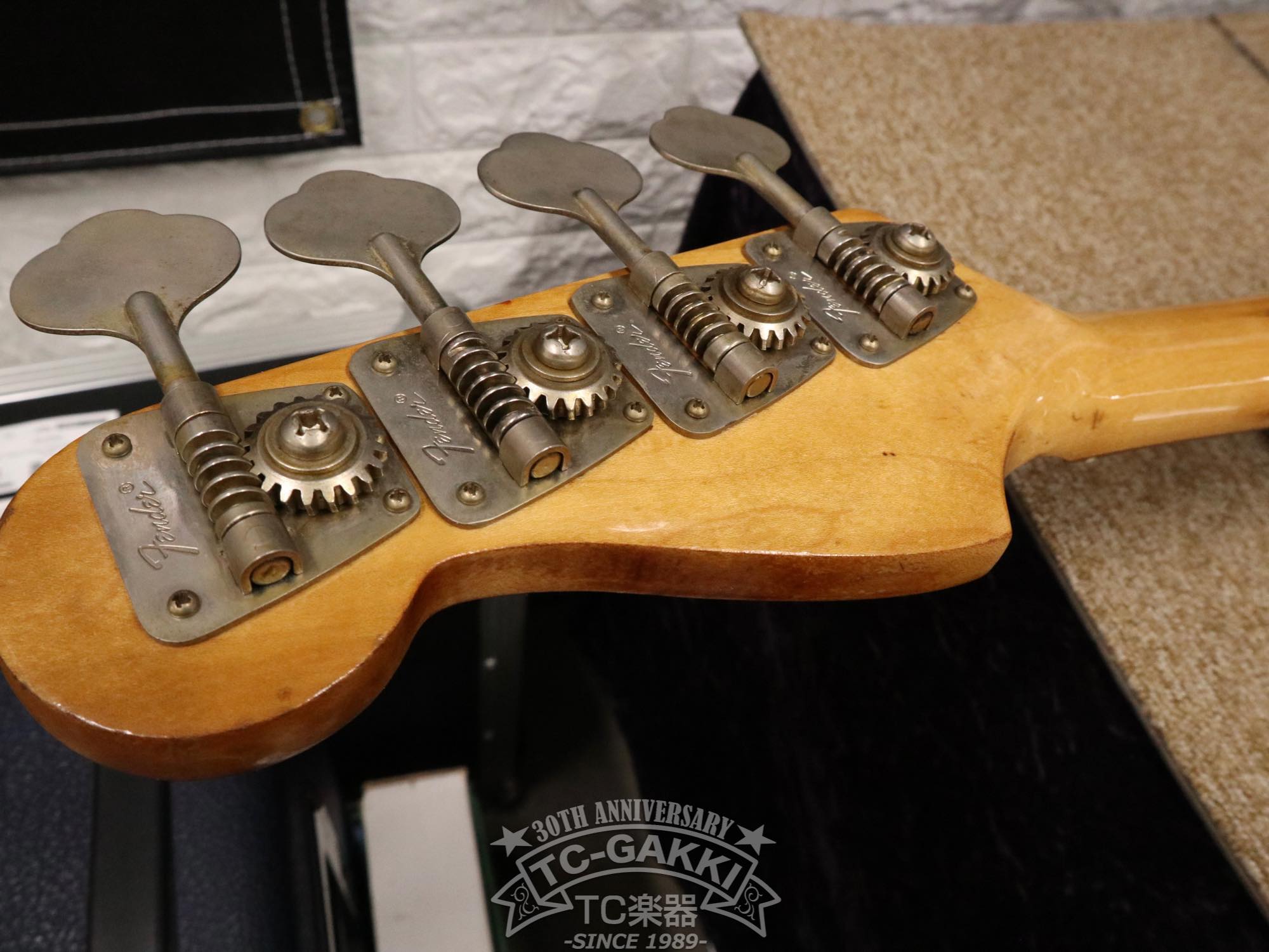 Precision Bass bundlos
