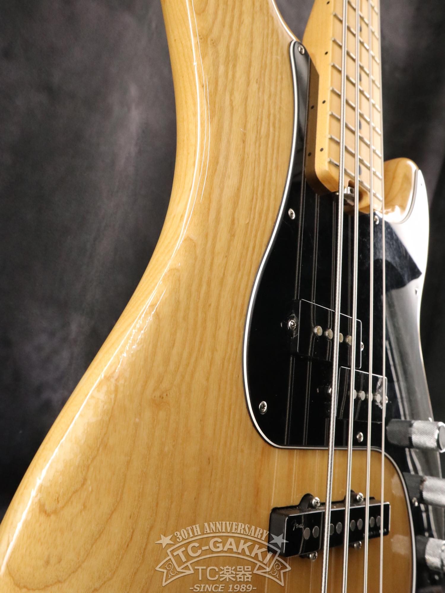 American Elite Precision Bass