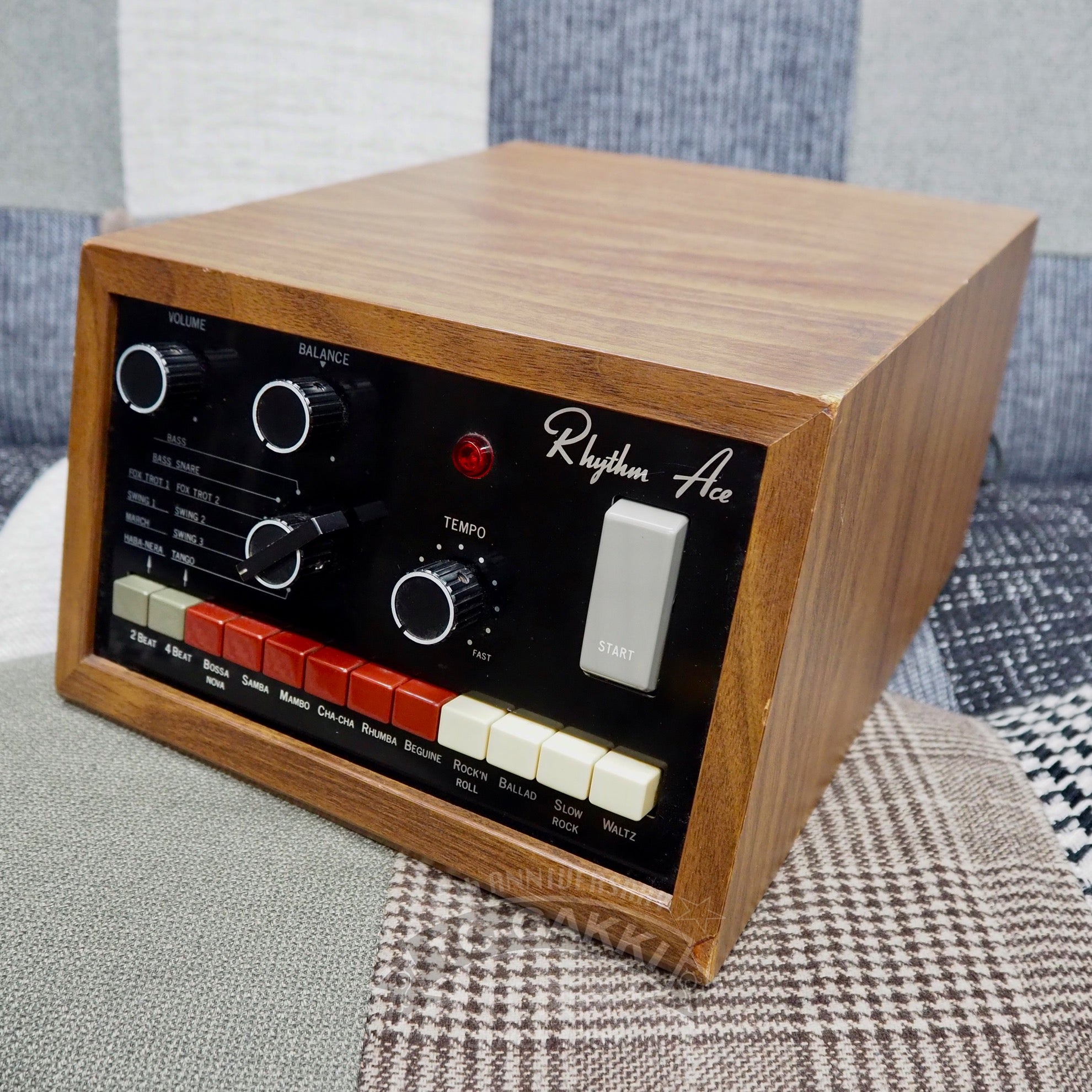 【ジャンク】 「日本ハモンド Rhythm Ace FR-6」 欠損あり ジャンク】 「日本ハモンド Rhythm Ace FR-6」 欠損あり - メルカリ