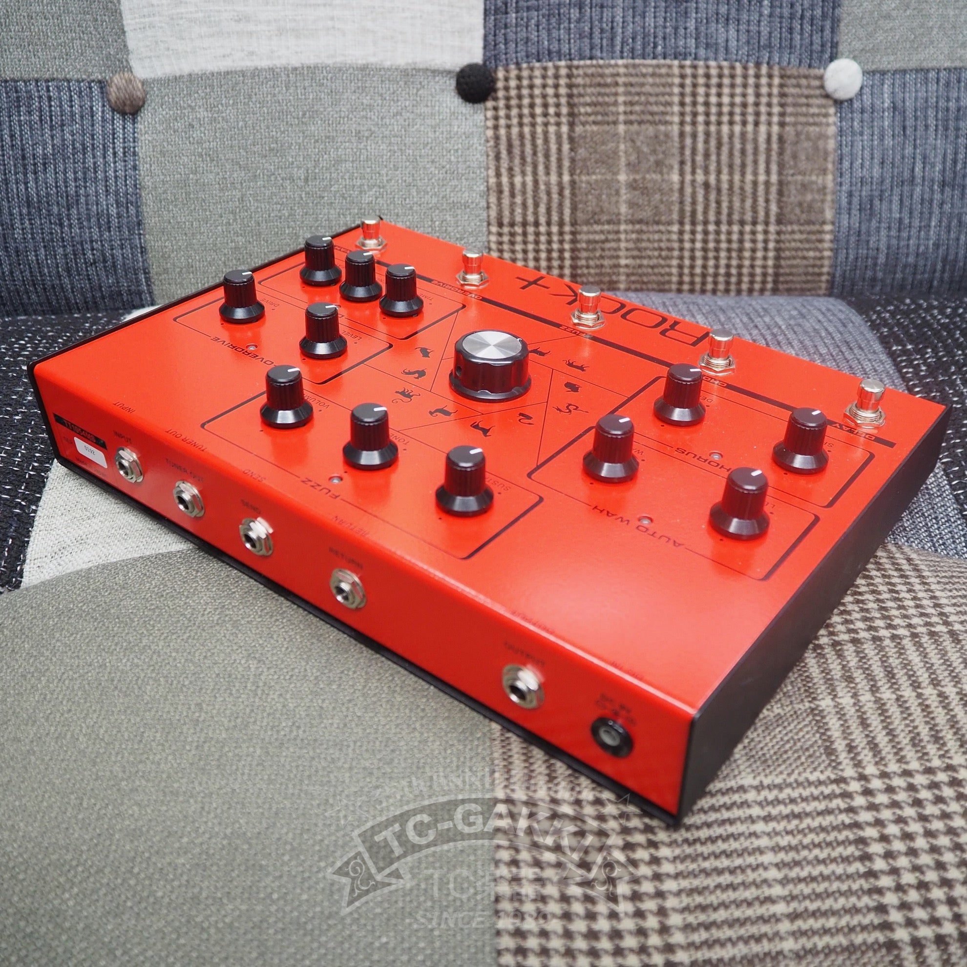 ROCK+ Effector (Red) - TC楽器 - TCGAKKI