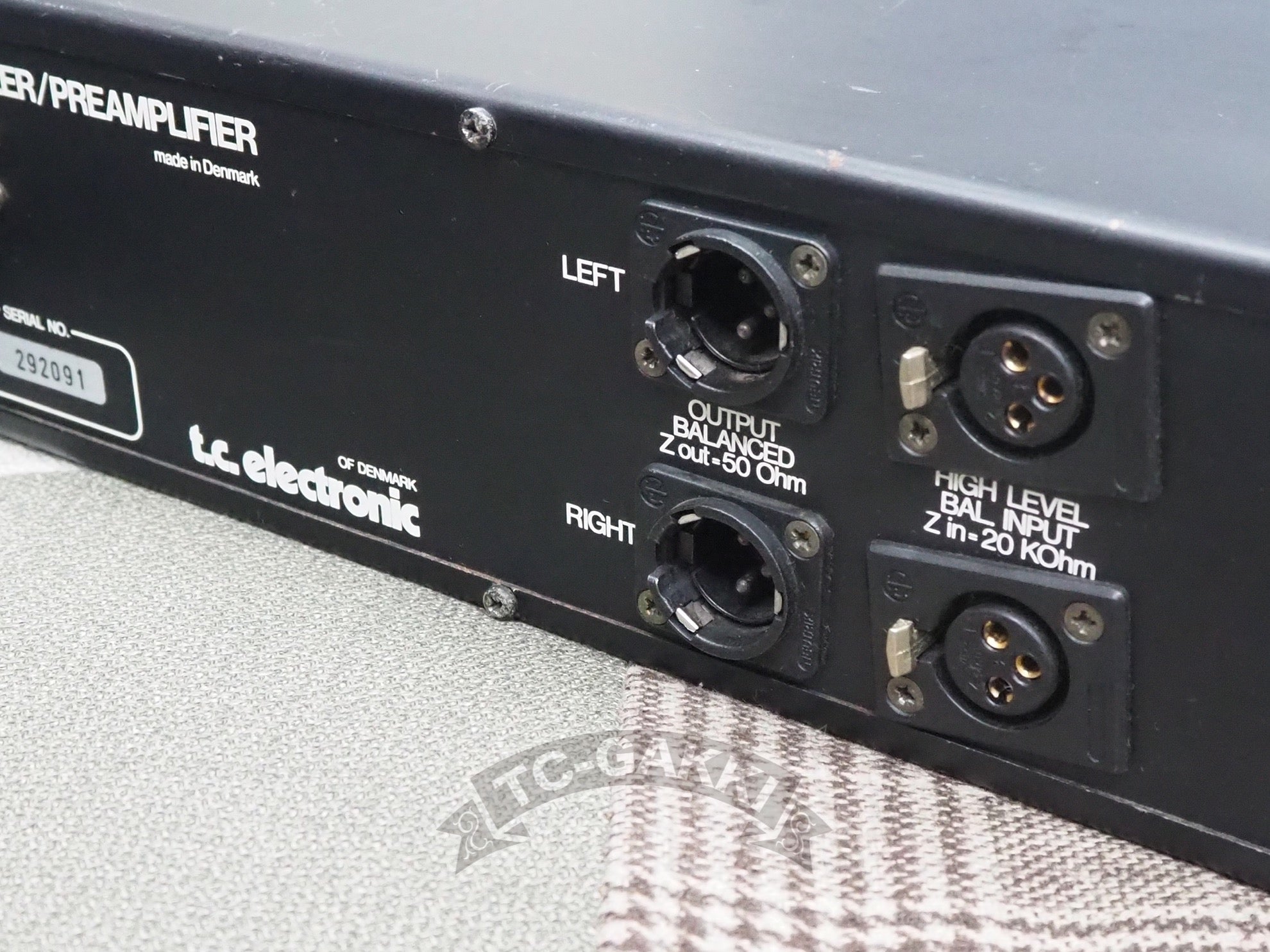 TC2240 PARAMETRIC EQUALIZER/PREAMPLIFIER - TC楽器 - TCGAKKI