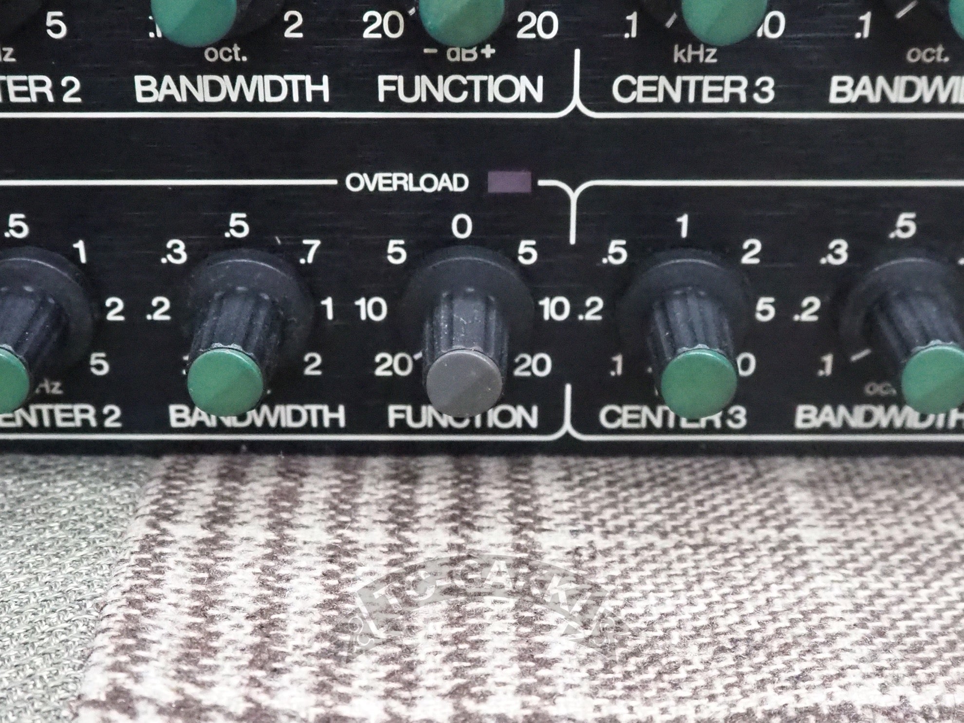 TC2240 PARAMETRIC EQUALIZER/PREAMPLIFIER - TC楽器 - TCGAKKI