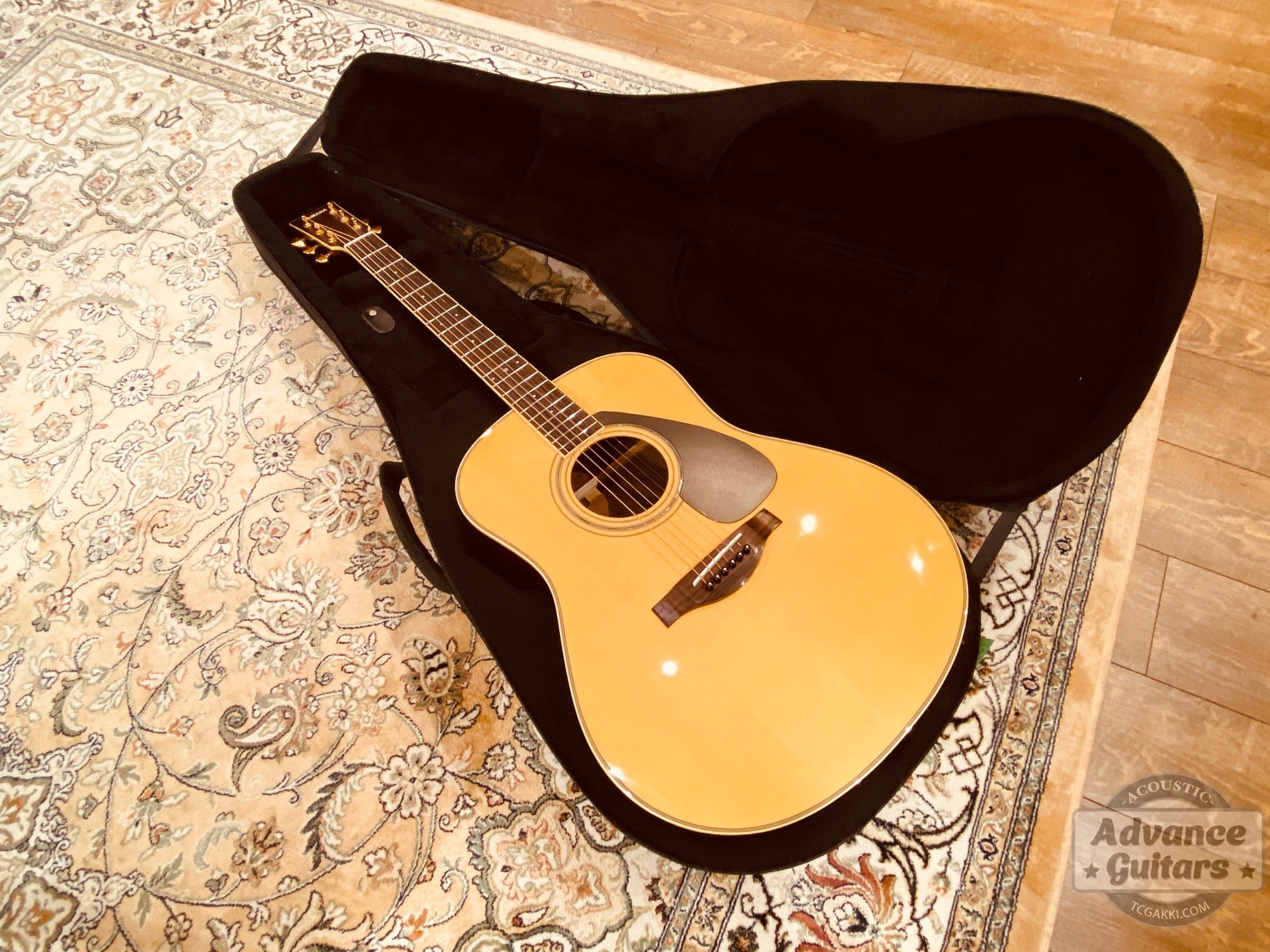 YAMAHA LL6