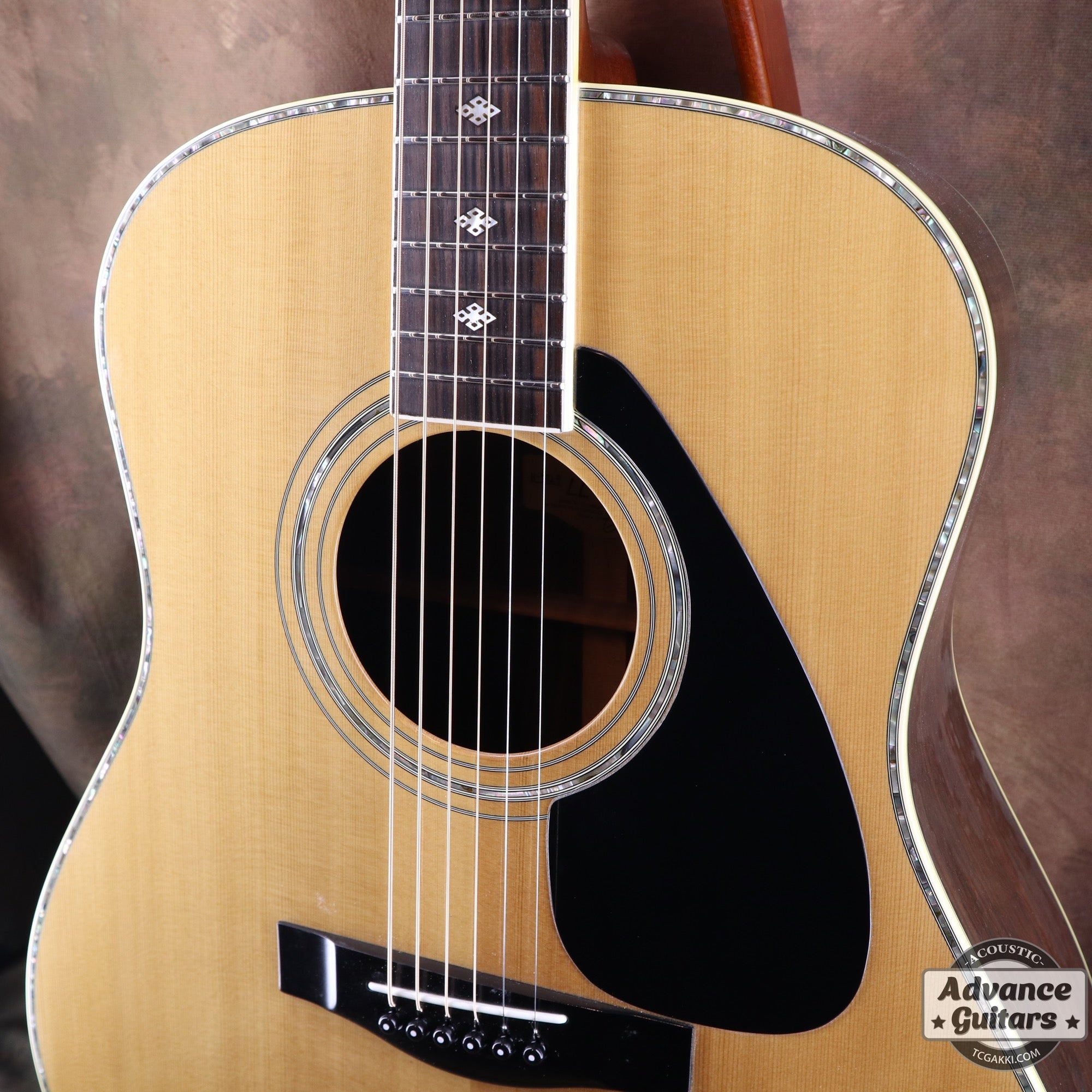 YAMAHA 1989 LL-15D