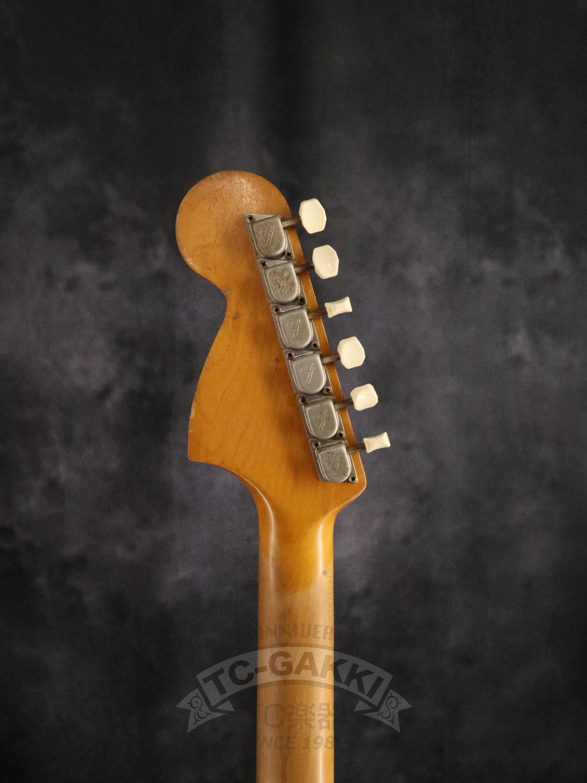 Fender 1966 Mustang Daphne Blue