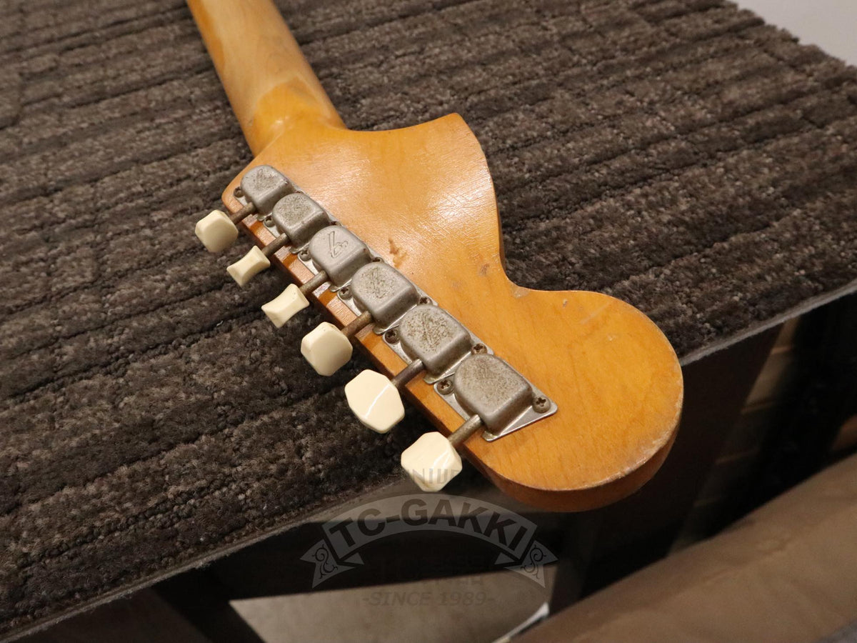 Fender 1966 Mustang Daphne Blue