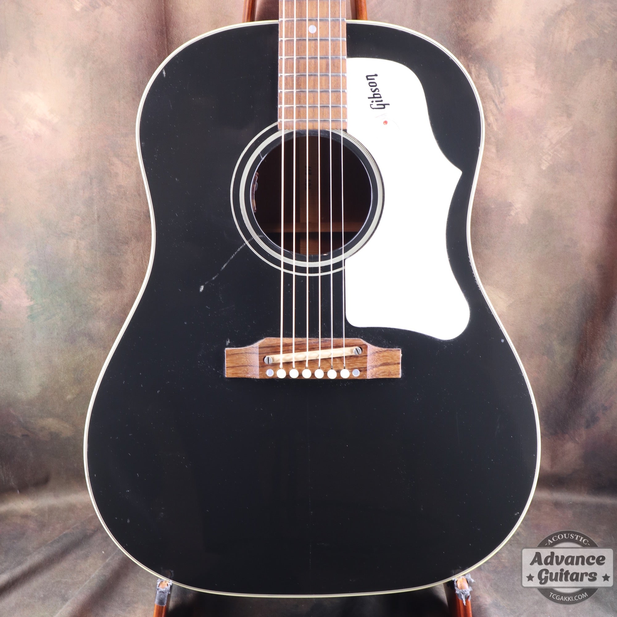 Gibson 2013年製 J-45 ADJ