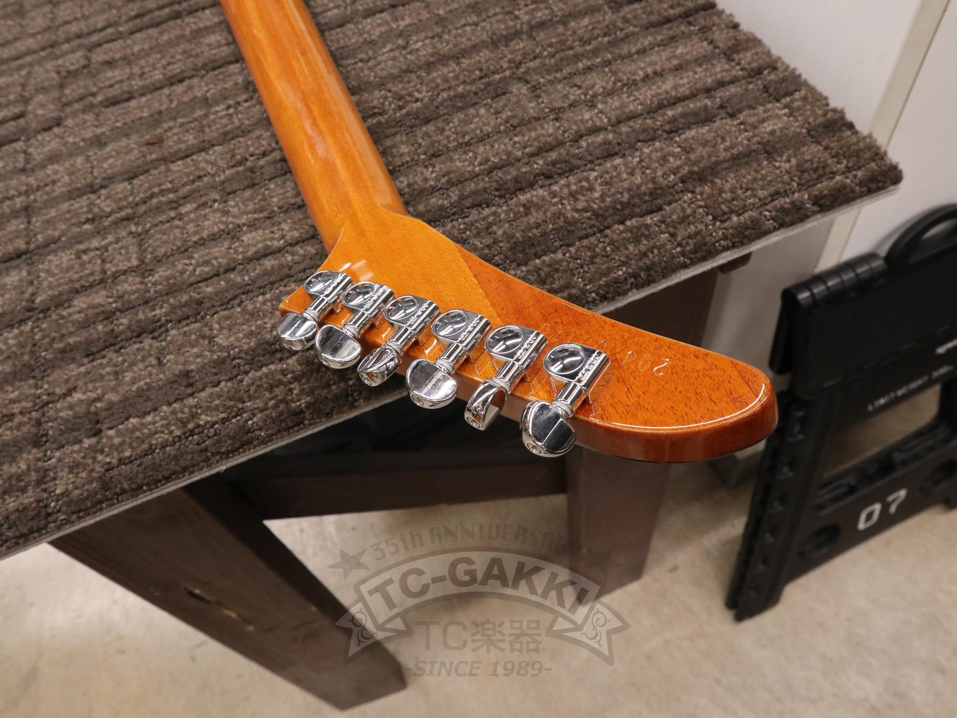 Gibson 2020 70s Explorer