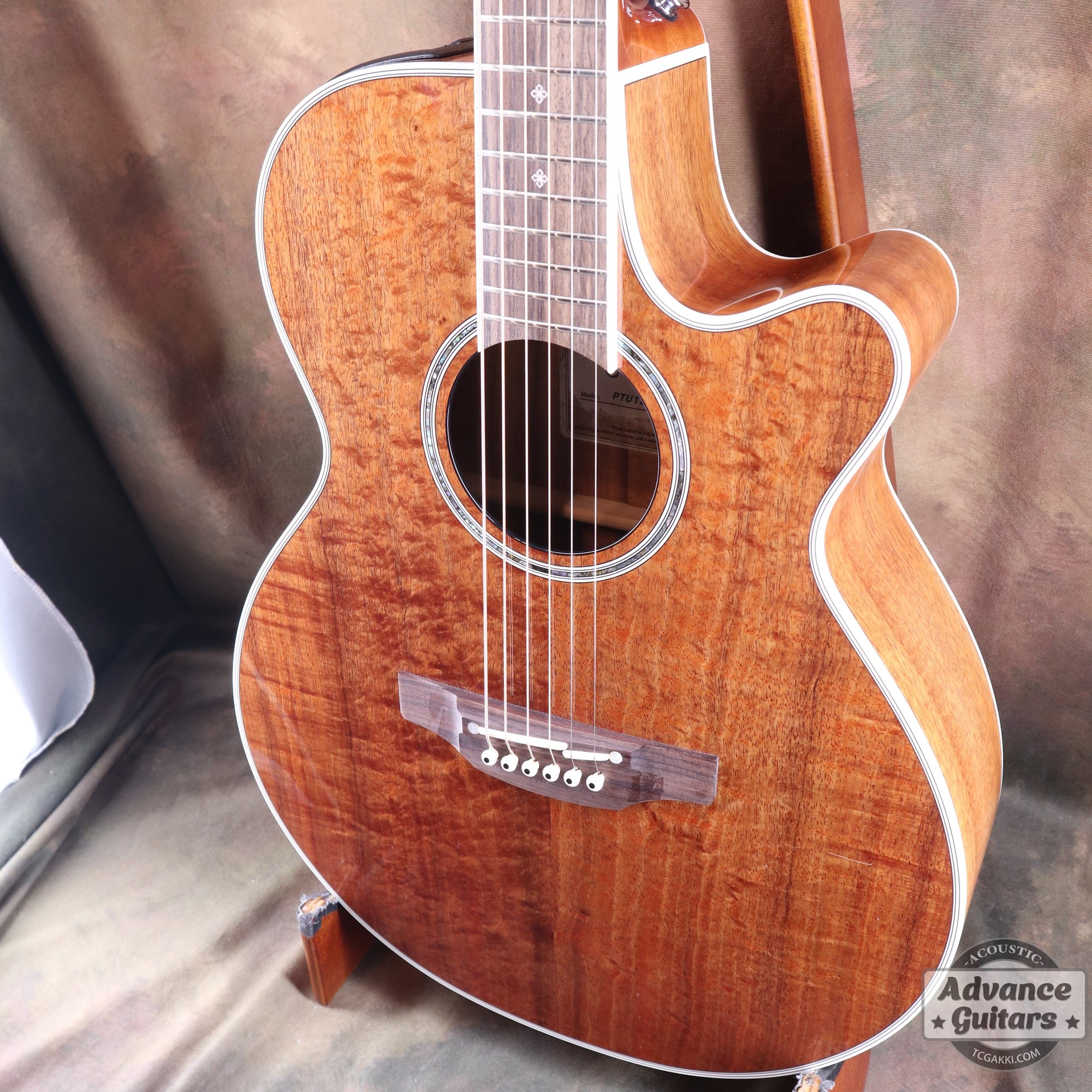 Takamine 2012年製 PTU131KC N