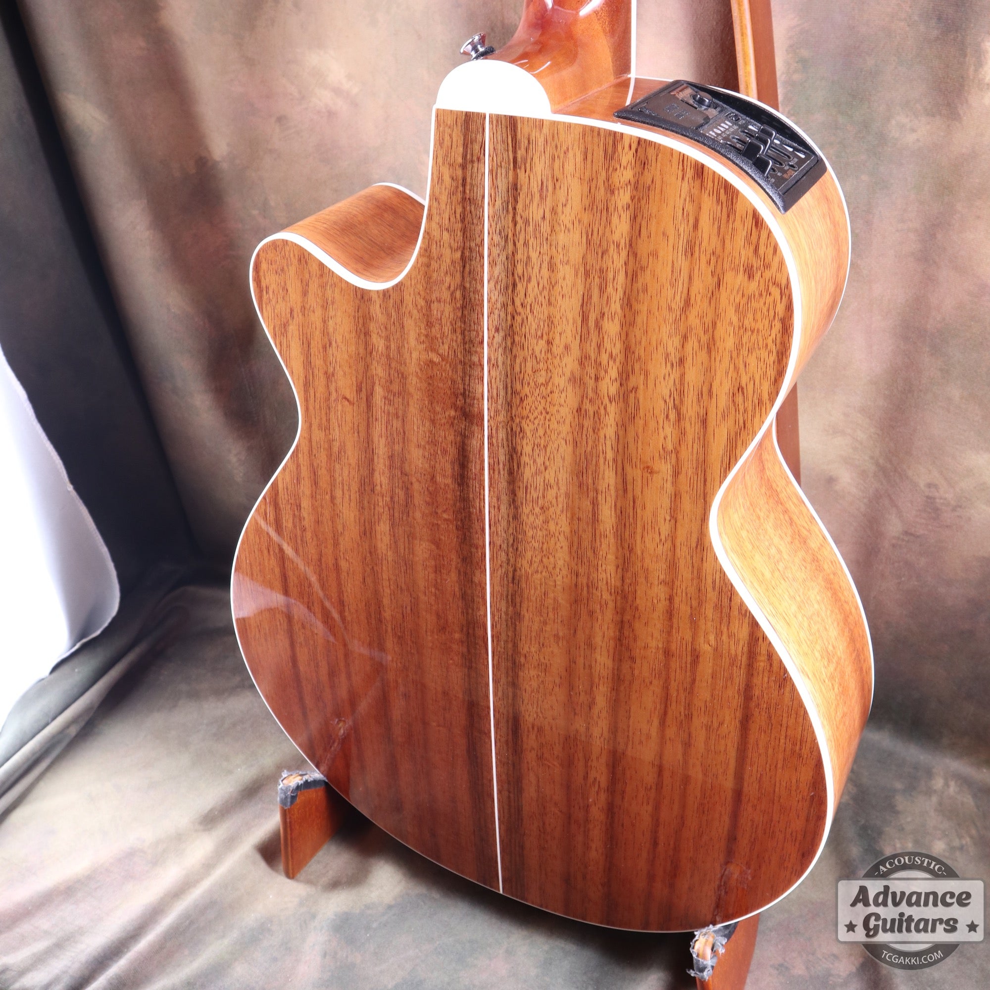 Takamine 2012年製 PTU131KC N