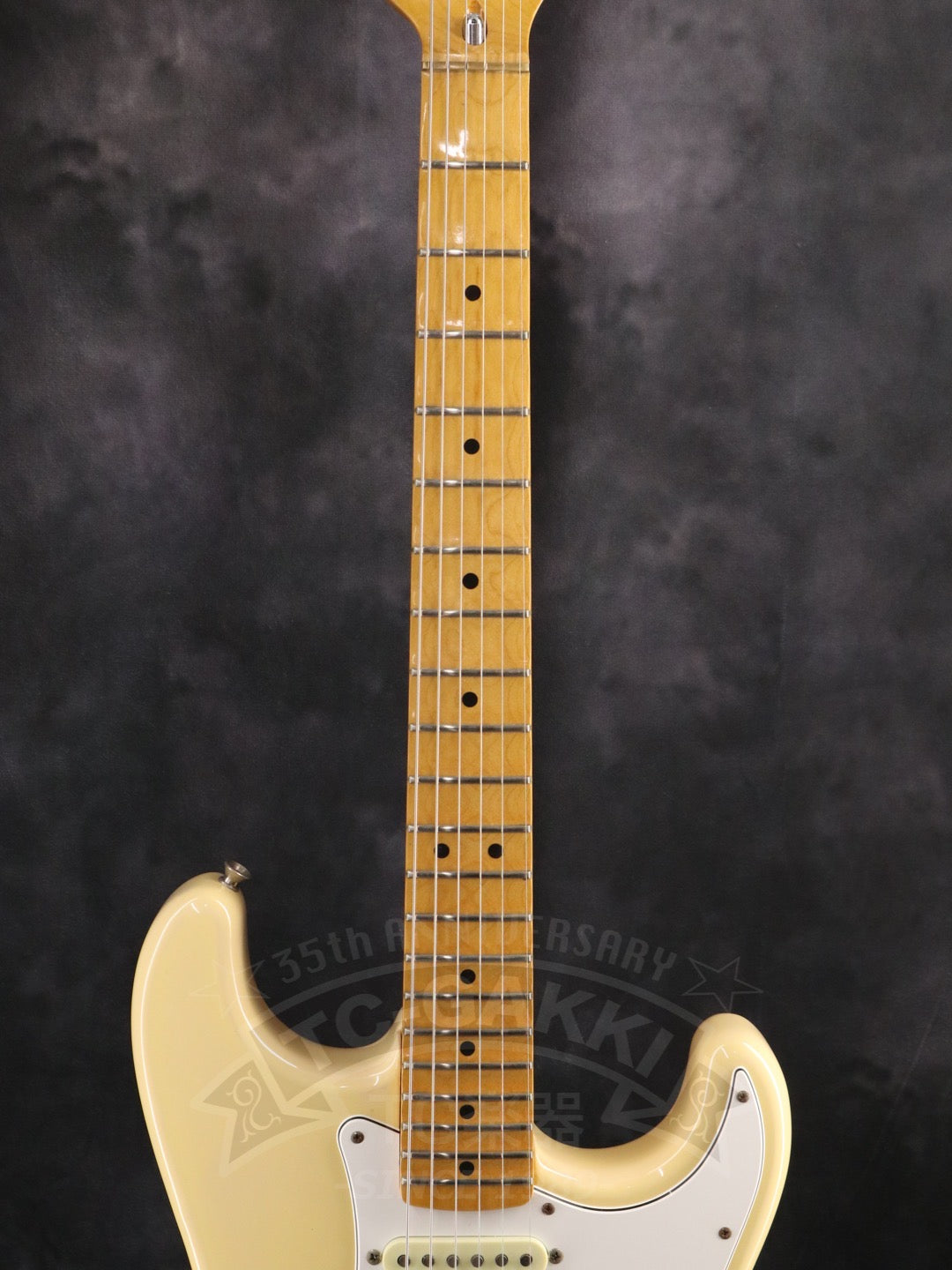 Fender Japan ST72-140YM