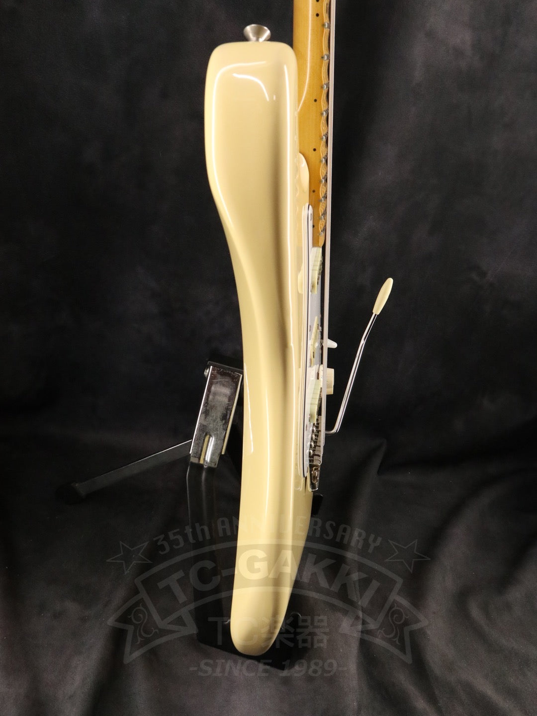 Fender Japan ST72-140YM