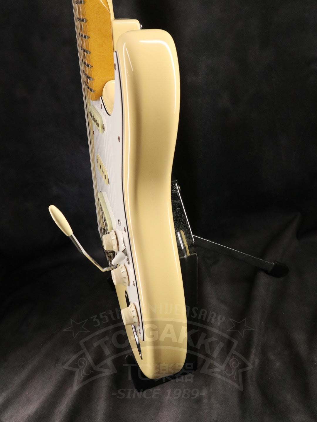 Fender Japan ST72-140YM