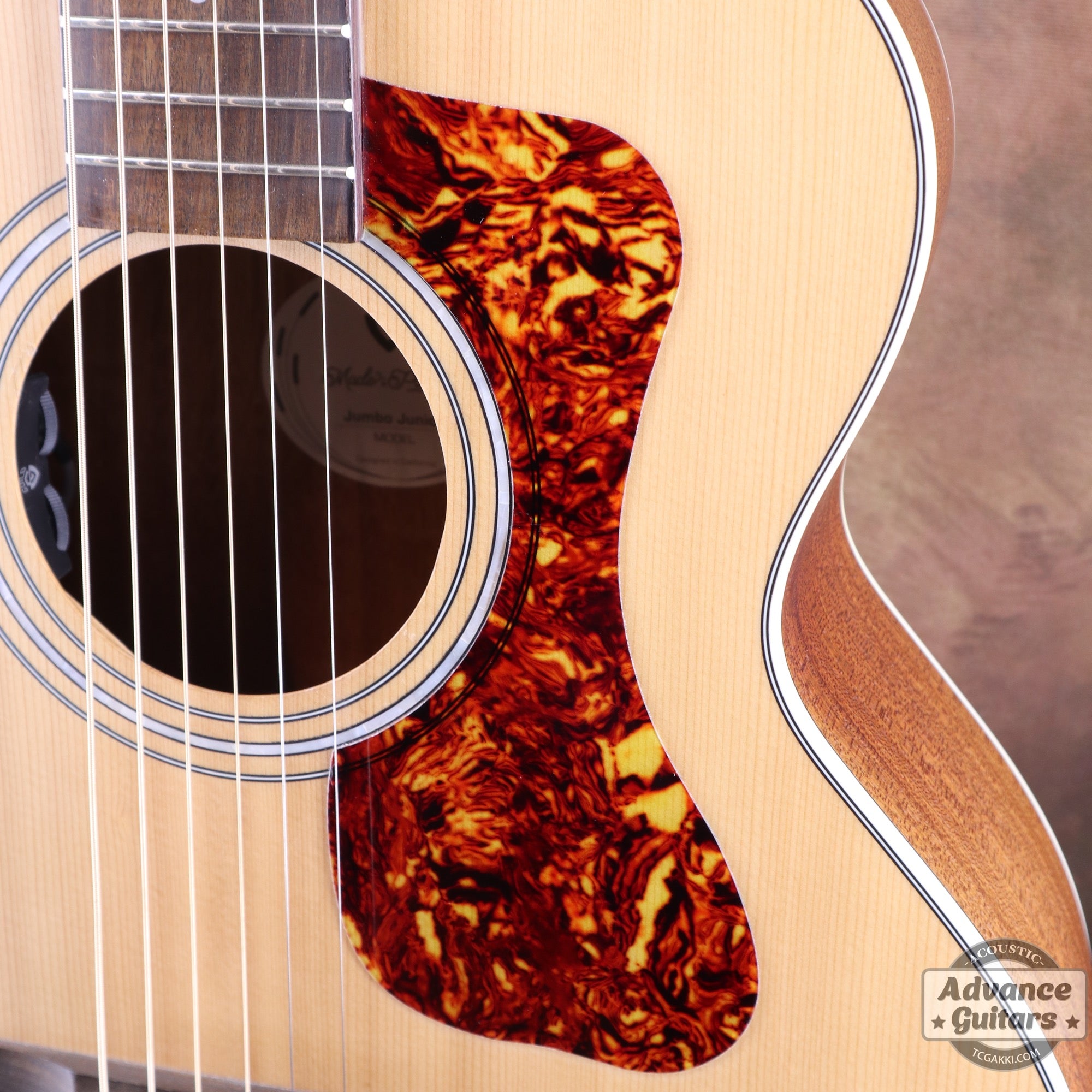 JUMBO JUNIOR MAHOGANY