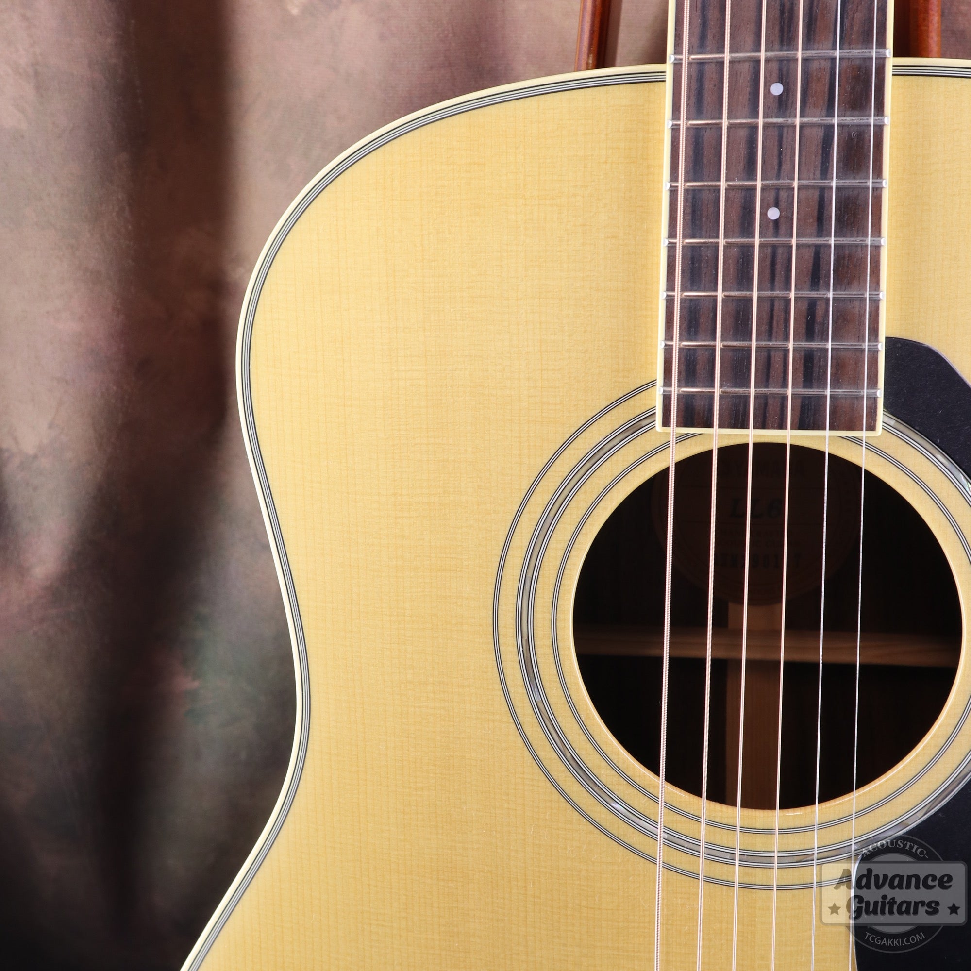 YAMAHA LL6