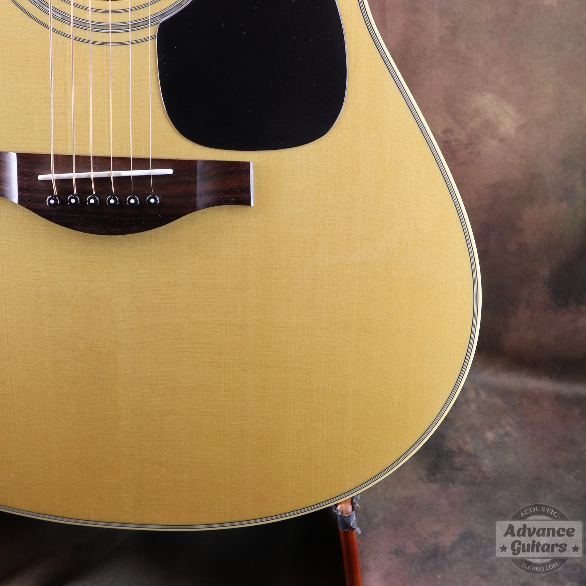 YAMAHA LL6