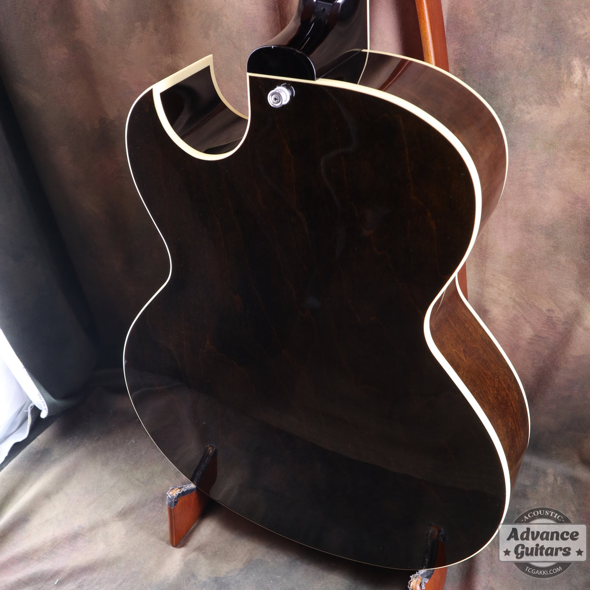 Archtop Tribute AT50C