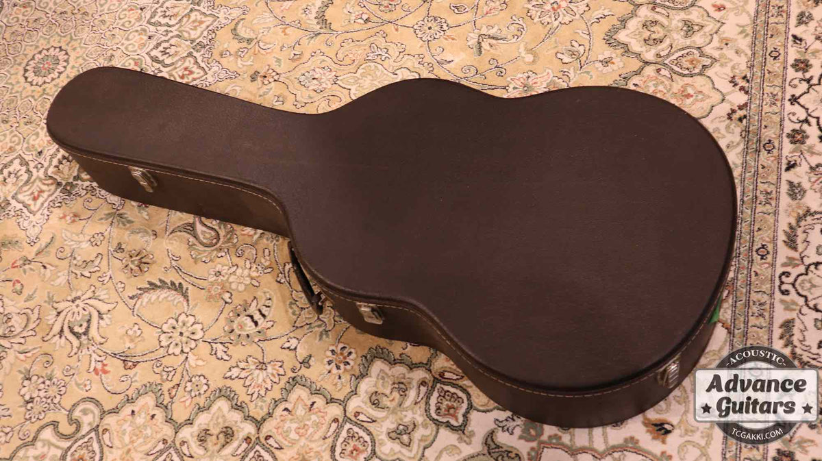 Chaki 1970s P-2