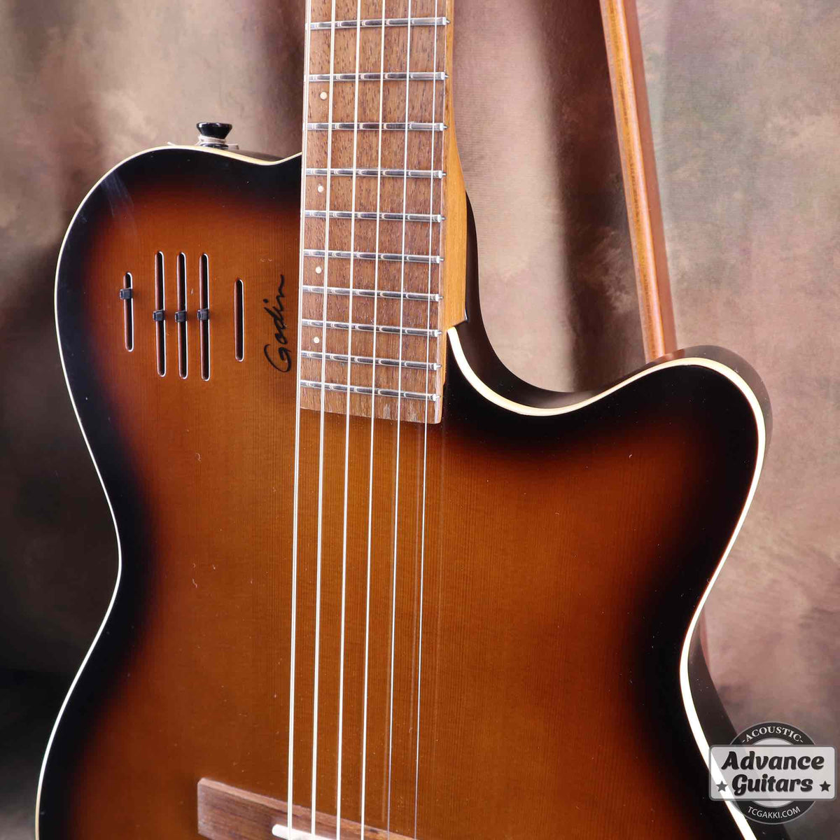 Godin 2001年製 A6 COGNAC BURST RN