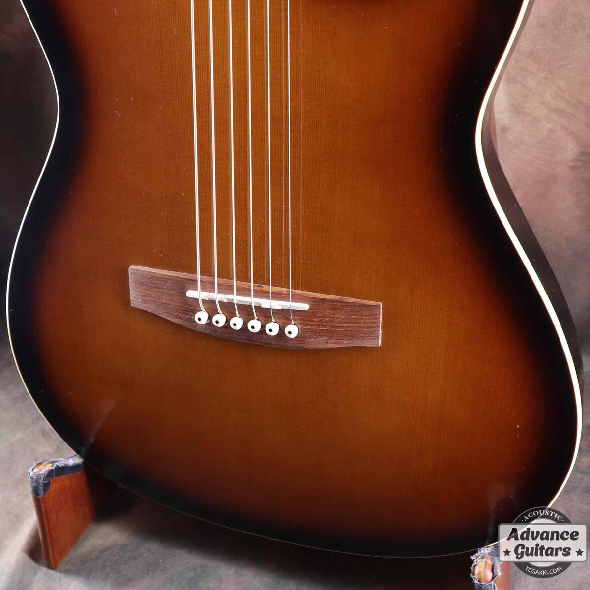 Godin 2001年製 A6 COGNAC BURST RN