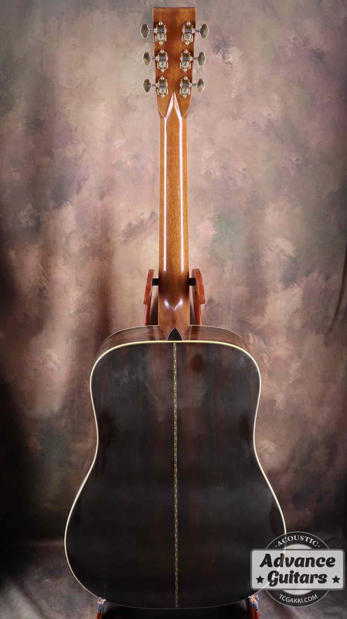 D-150 CUSTOM