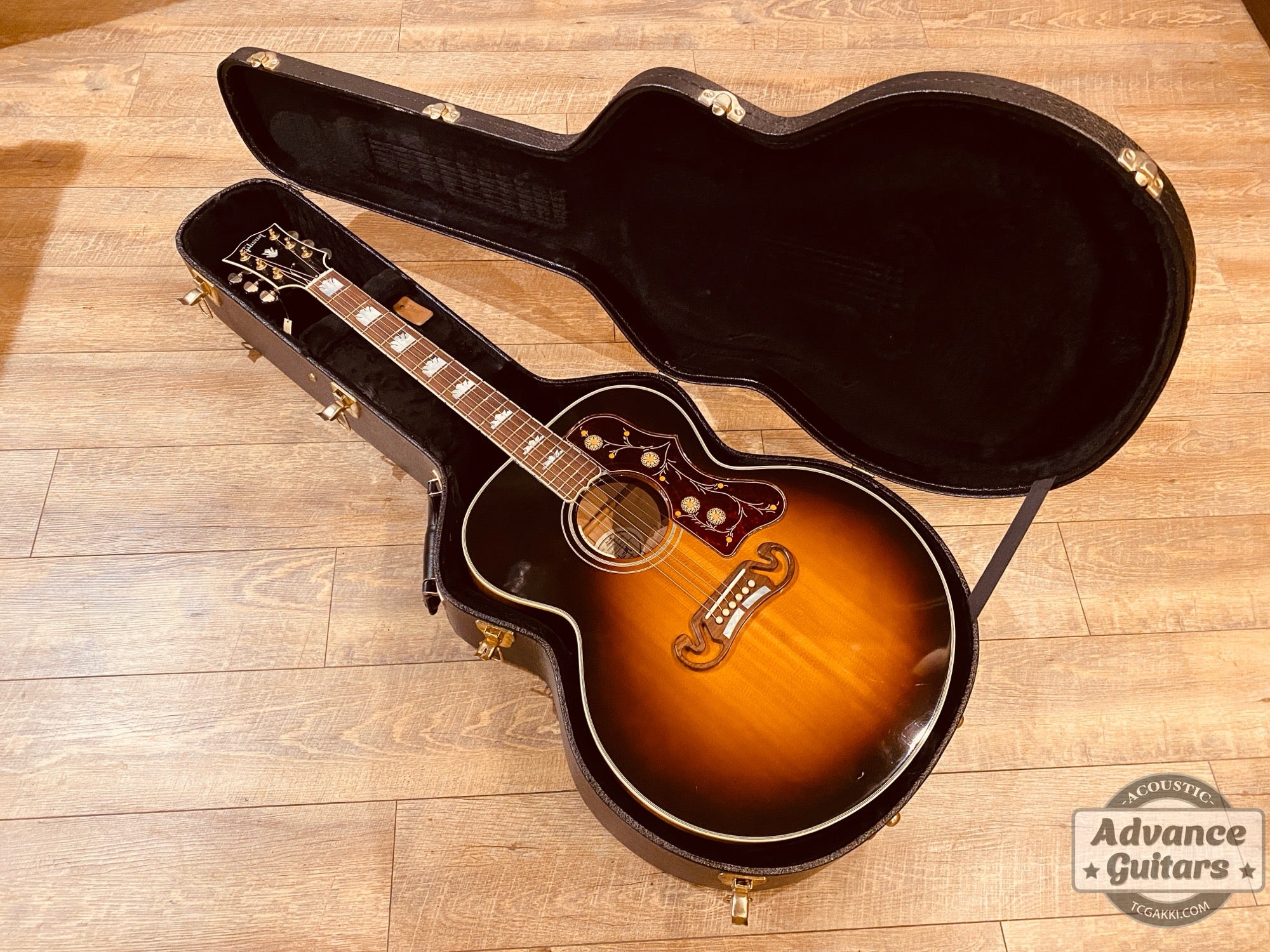 Gibson 2015年製 SJ-200 Standard